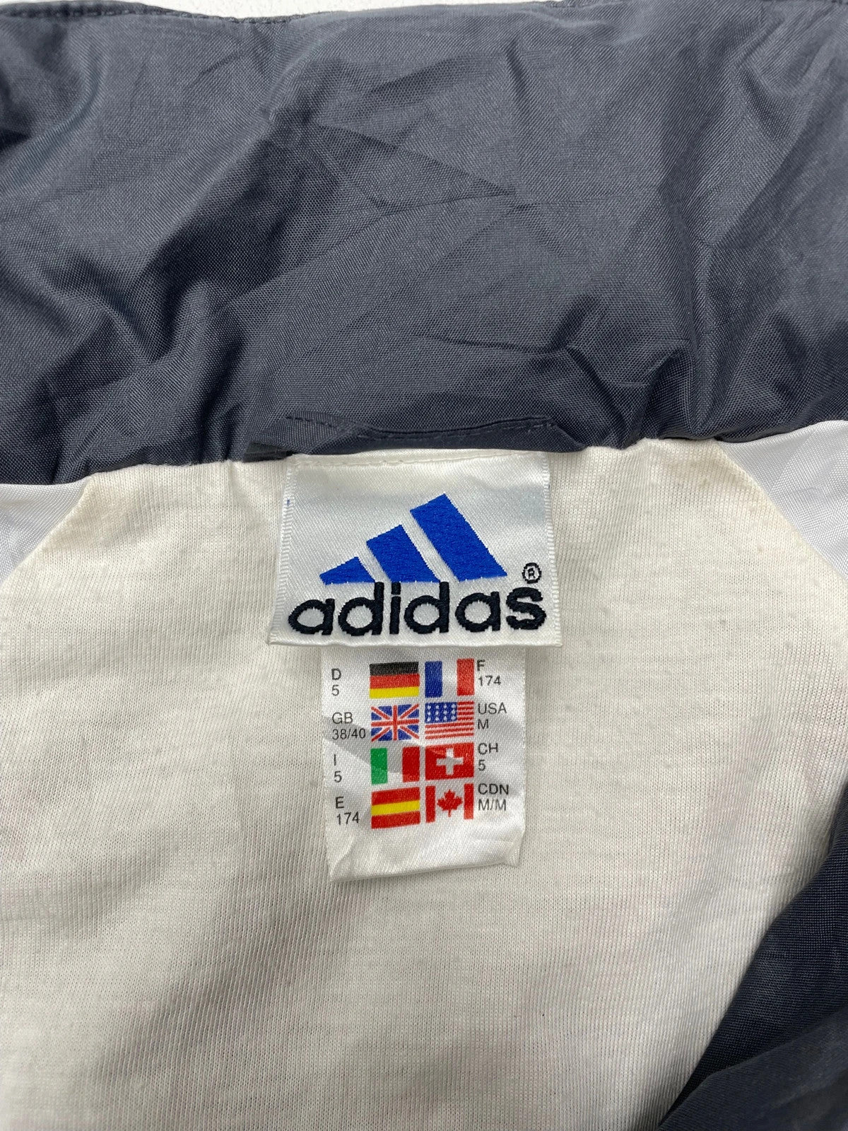 Adidas Vintage Windbreaker Trackjacket M - MonkeysVintage