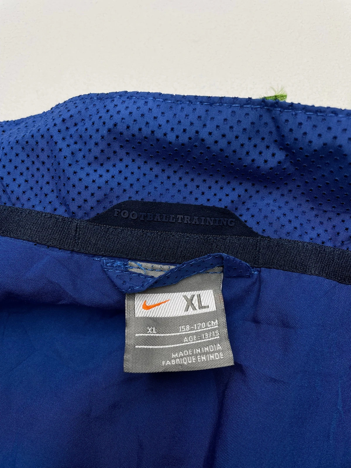 Nike x FC Barcelona Vintage Trackjacket Jacke S - MonkeysVintage