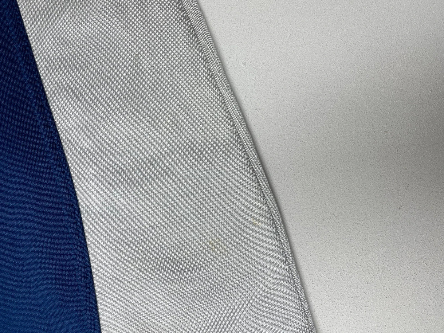 NFL Reebok Colts Vintage Hoodie L - MonkeysVintage