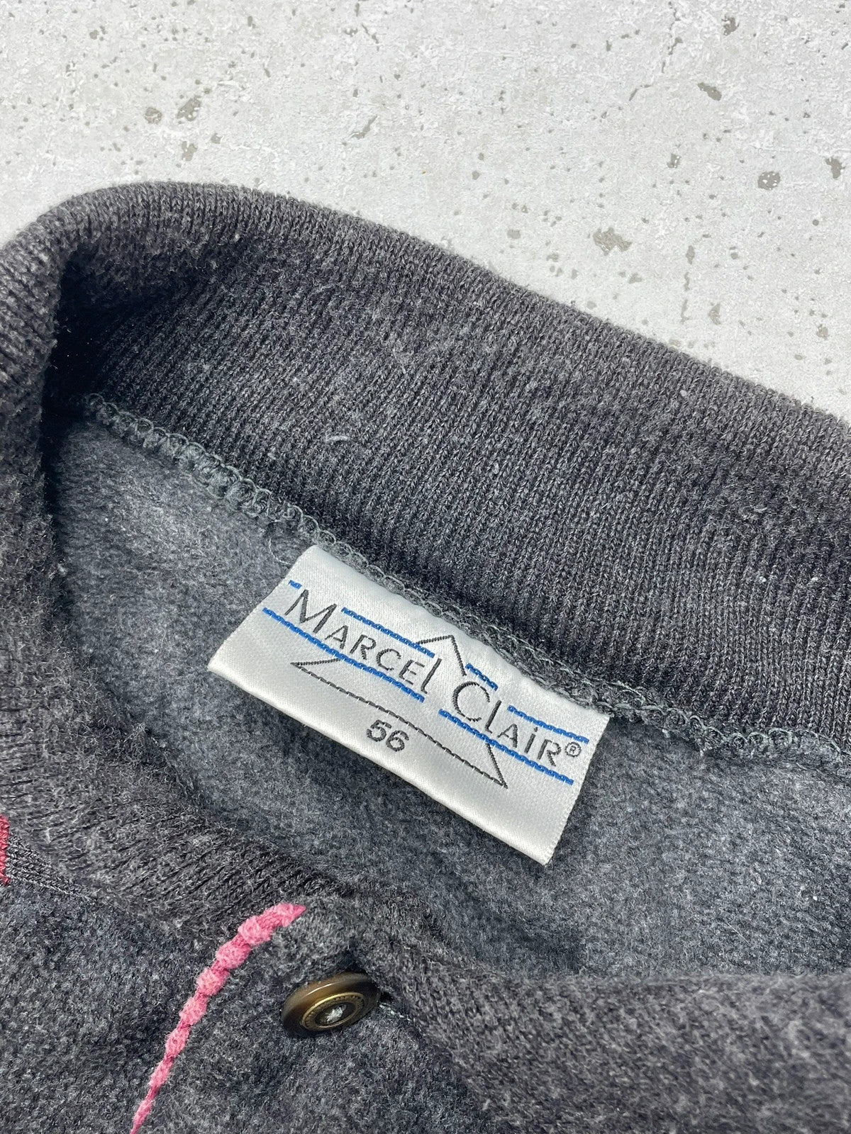 Vintage Sweatshirt 90s Style XL - MonkeysVintage