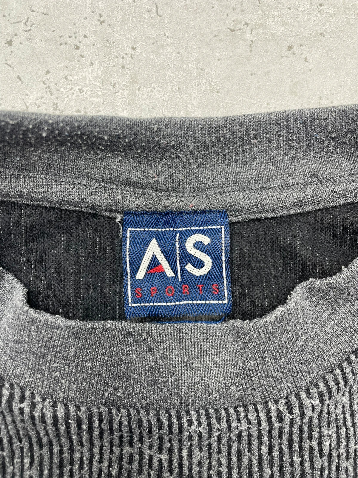 AS Sports Nebraska Huskers Football Vintage Sweatshirt Grau M - MonkeysVintage