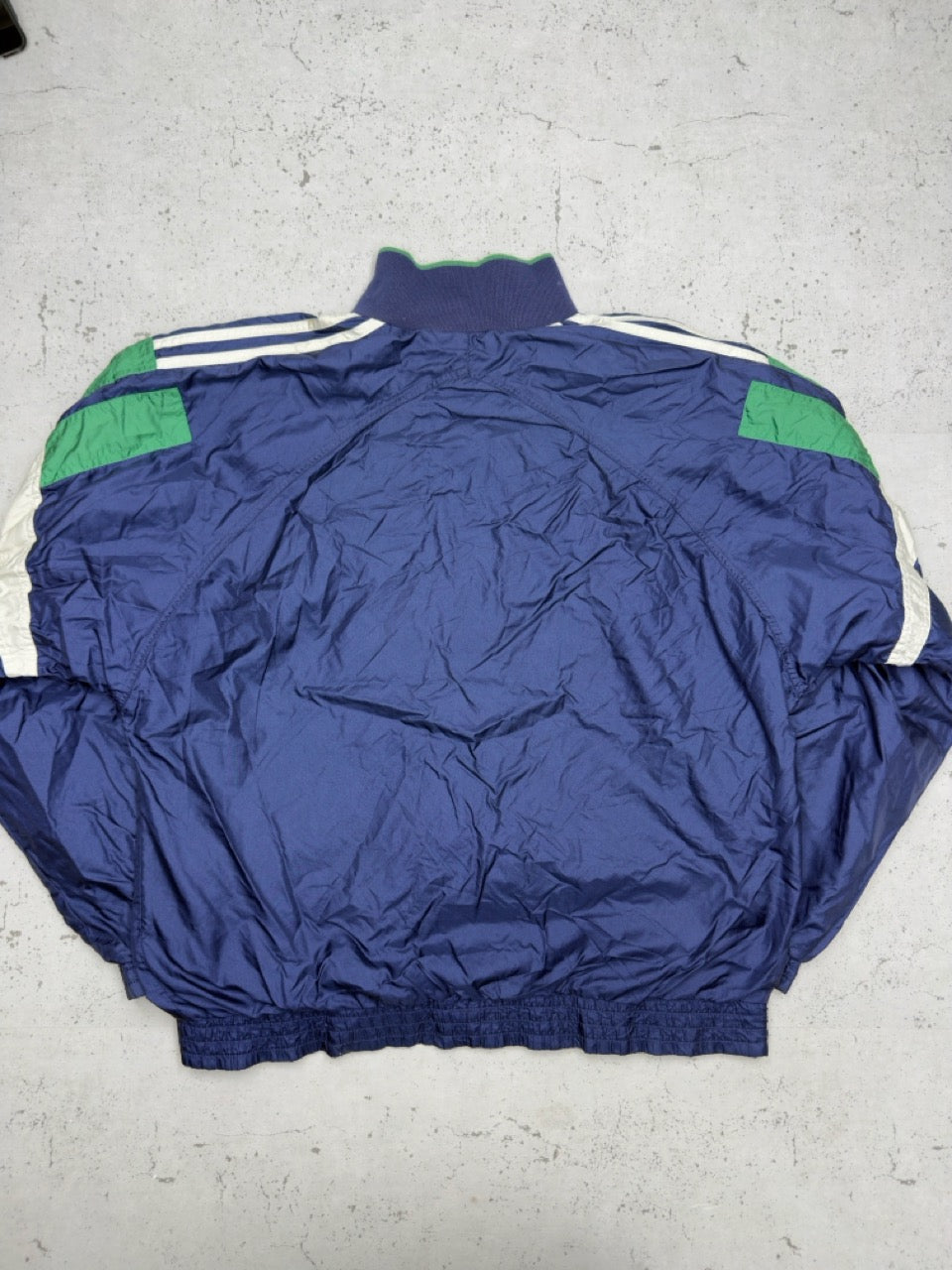 Adidas Trainingsjacke blau grün Detail