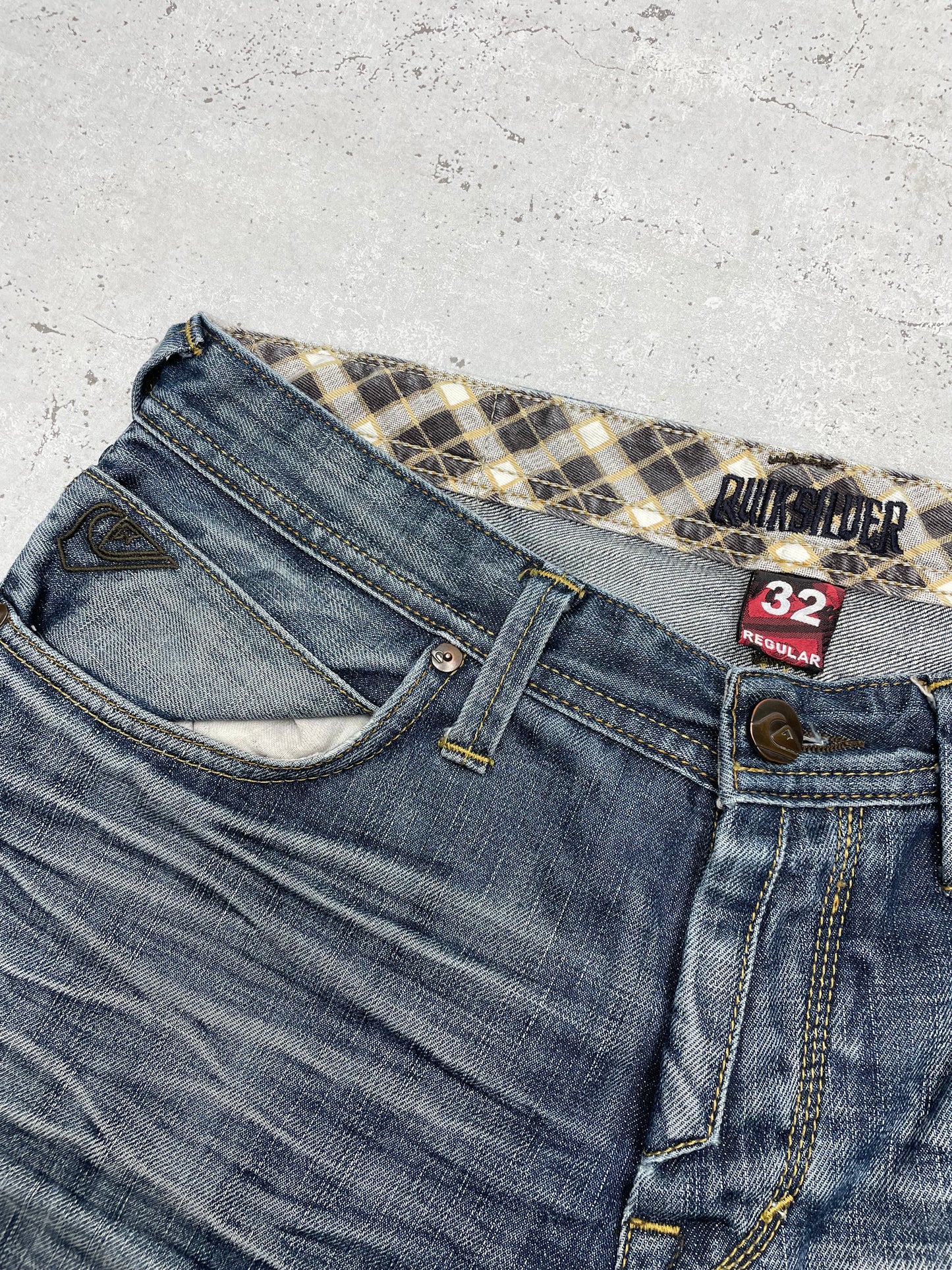 Quicksilver Y2K Vintage Straight Leg Fit Jeans blau W32 - MonkeysVintage