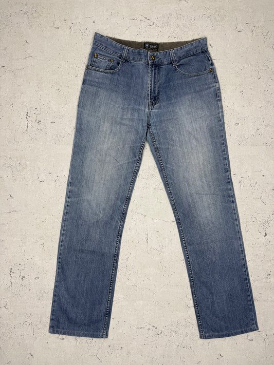 BMW Jeans Straight Leg Fit W30 L32 - MonkeysVintage