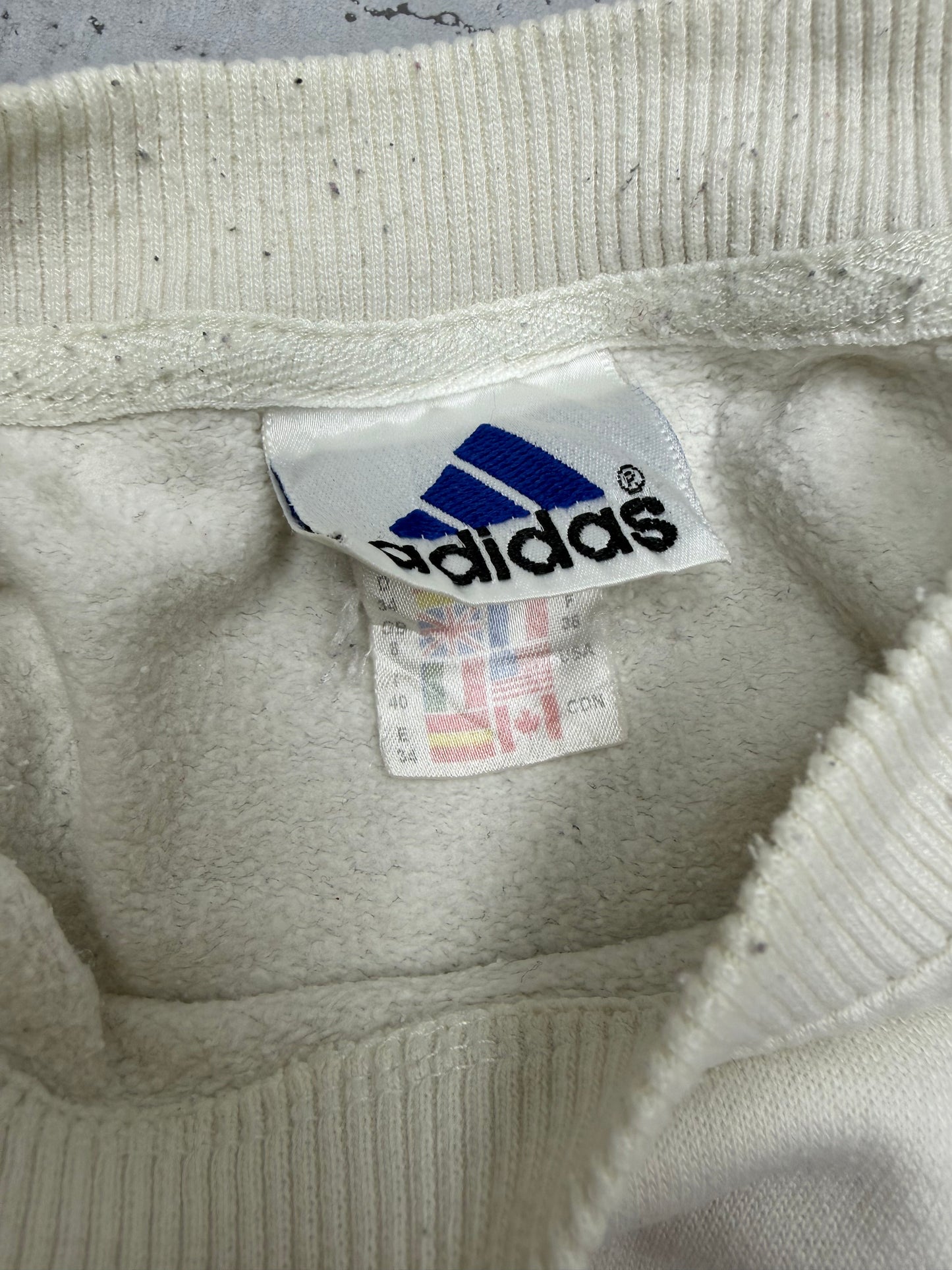Adidas Vintage Sweatshirt in Weiß, Etikett