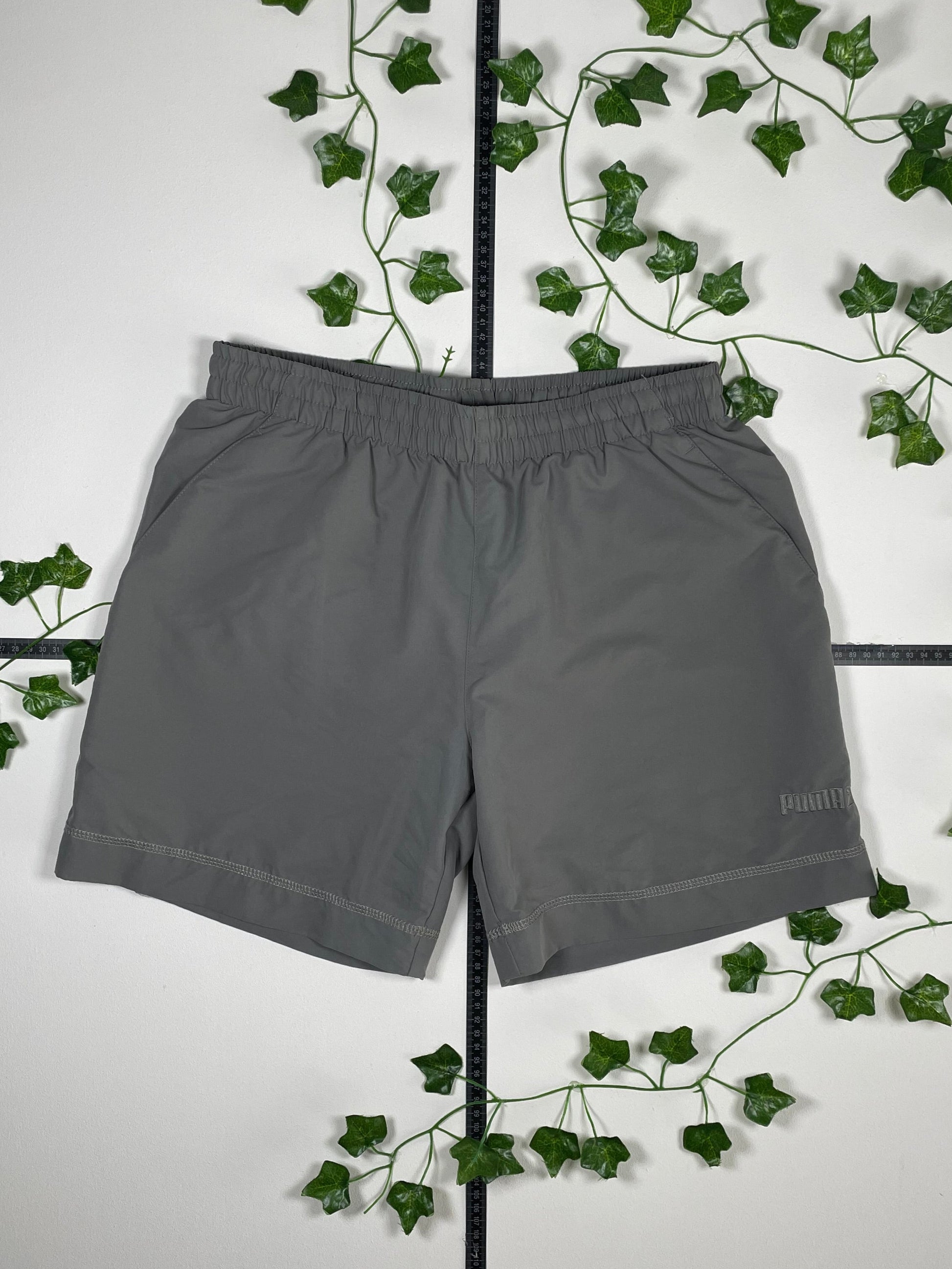 Puma Vintage Shorts M - MonkeysVintage