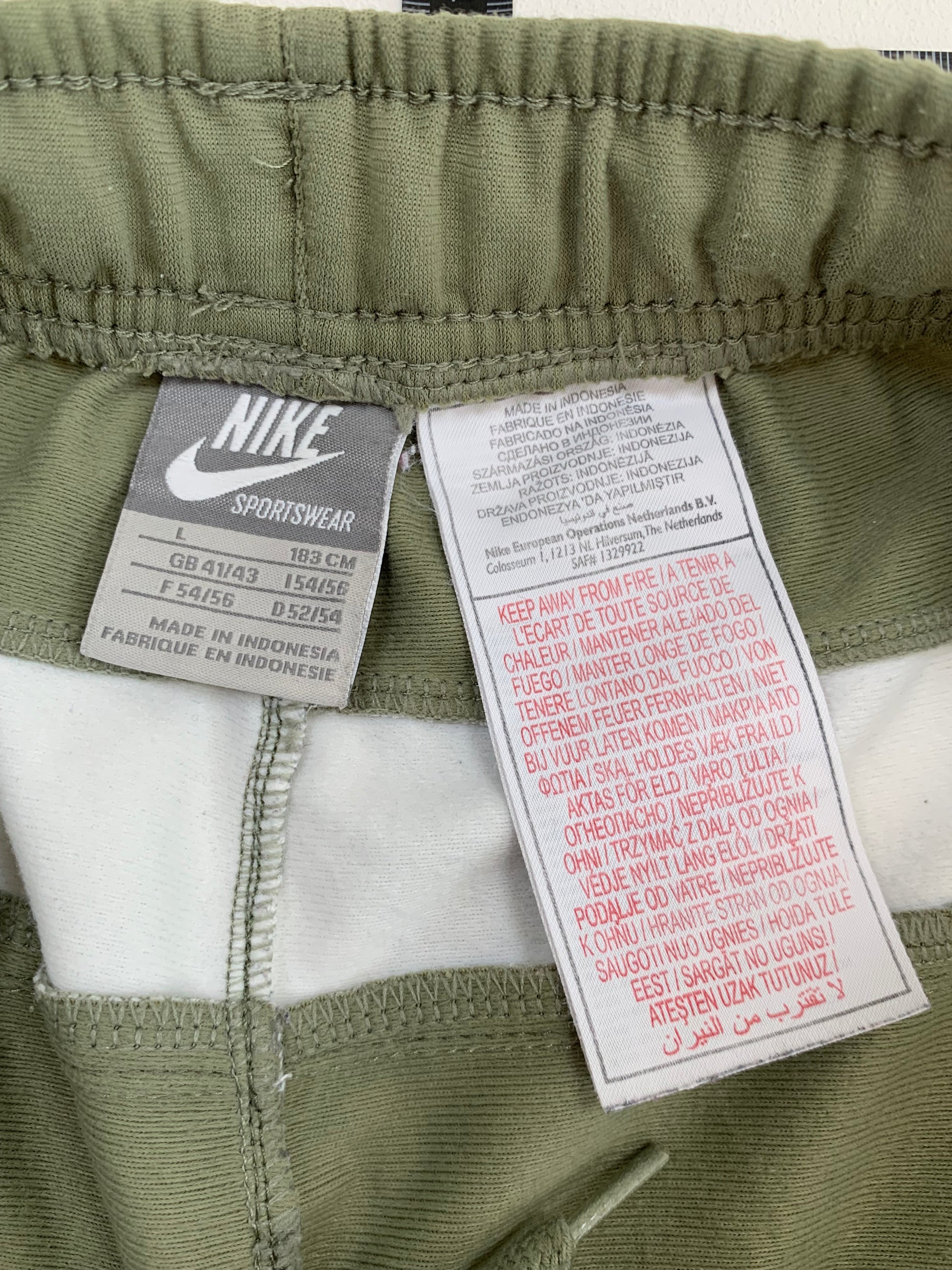 Nike Jogginghose L - MonkeysVintage