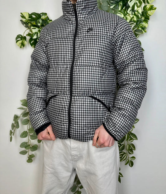 Nike Vintage Wendejacke Pufferjacke M - MonkeysVintage