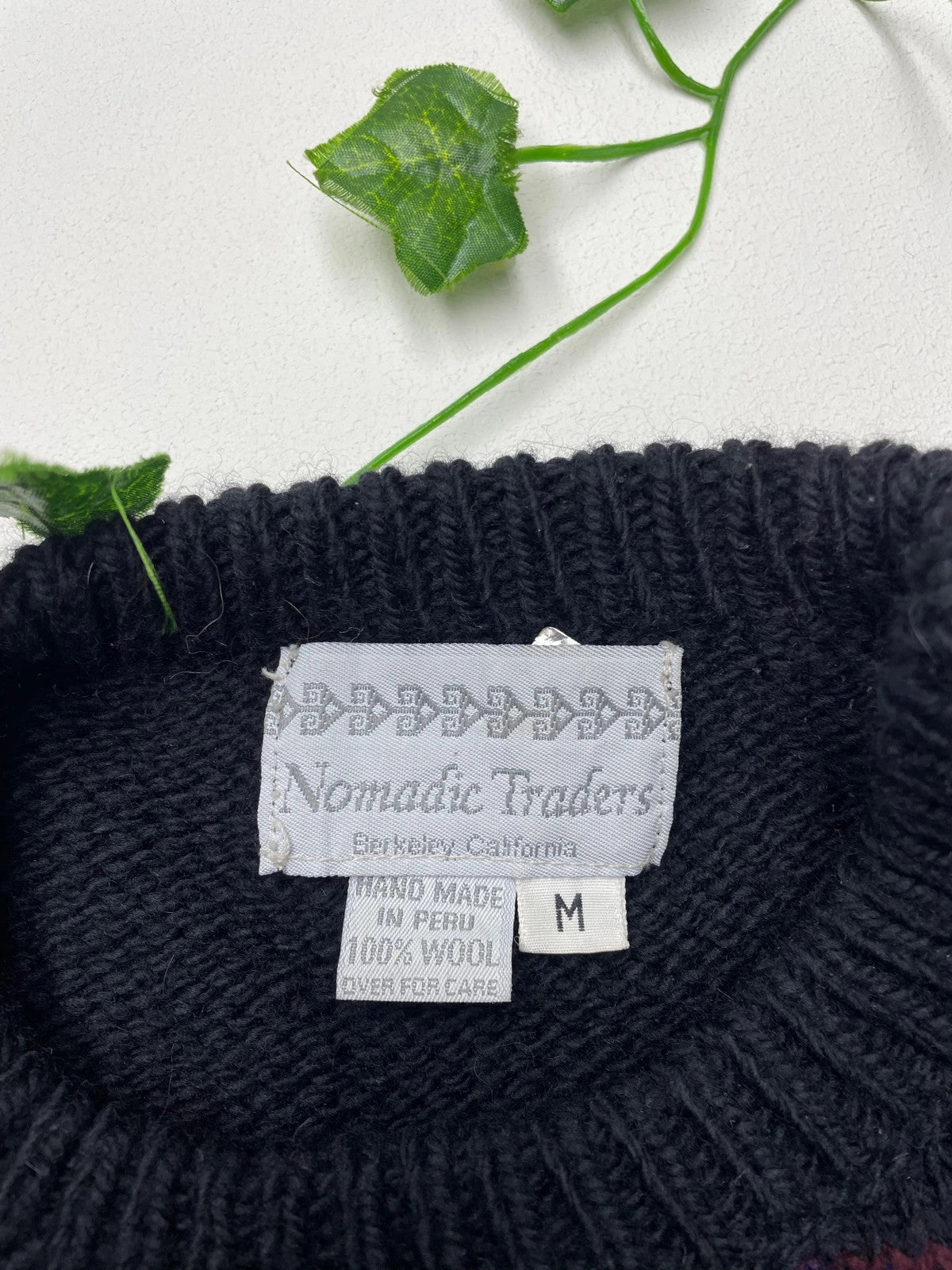 Nomadic Traders Vintage Strick Sweatshirt M - MonkeysVintage