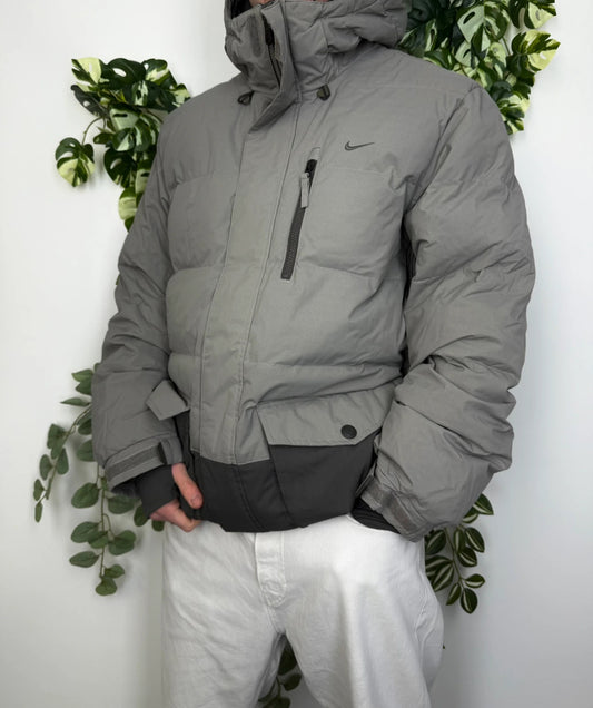 Nike Vintage Daunen Skijacke Parka L - MonkeysVintage