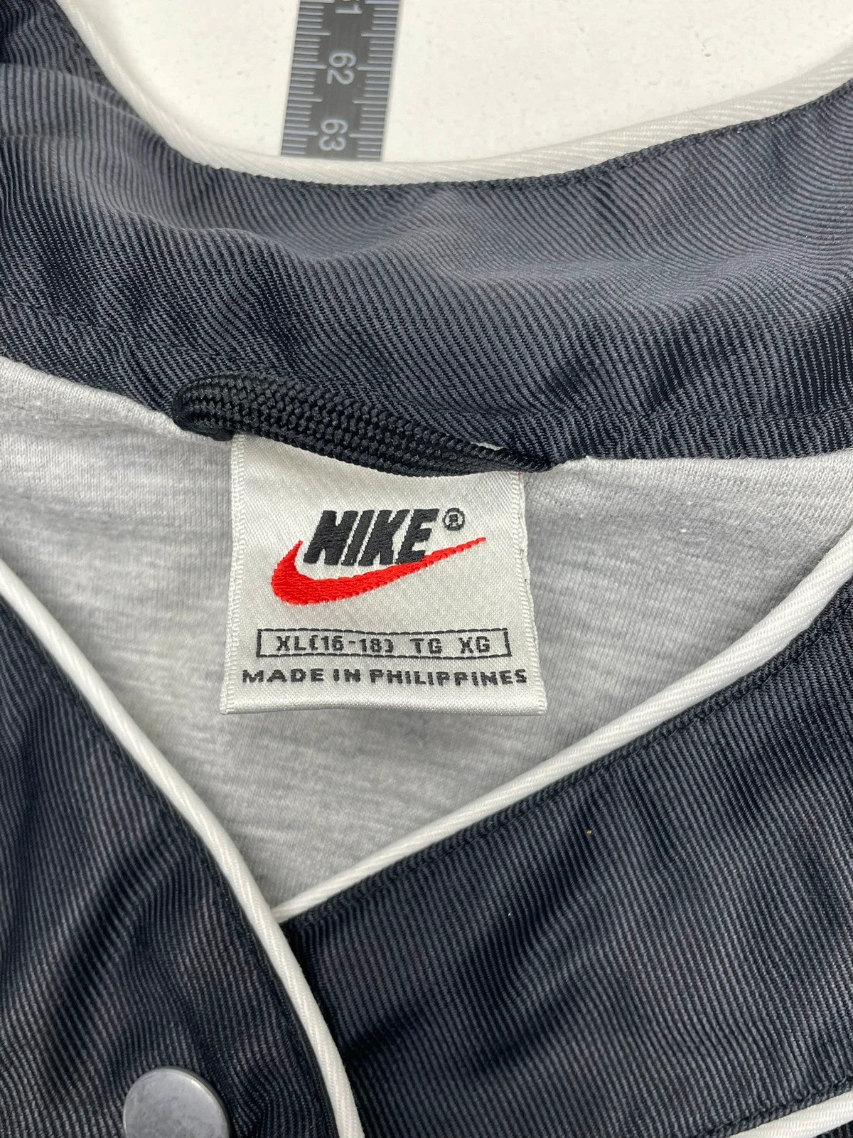 Nike Vintage Collegejacke Boxy Fit Jacke M - MonkeysVintage