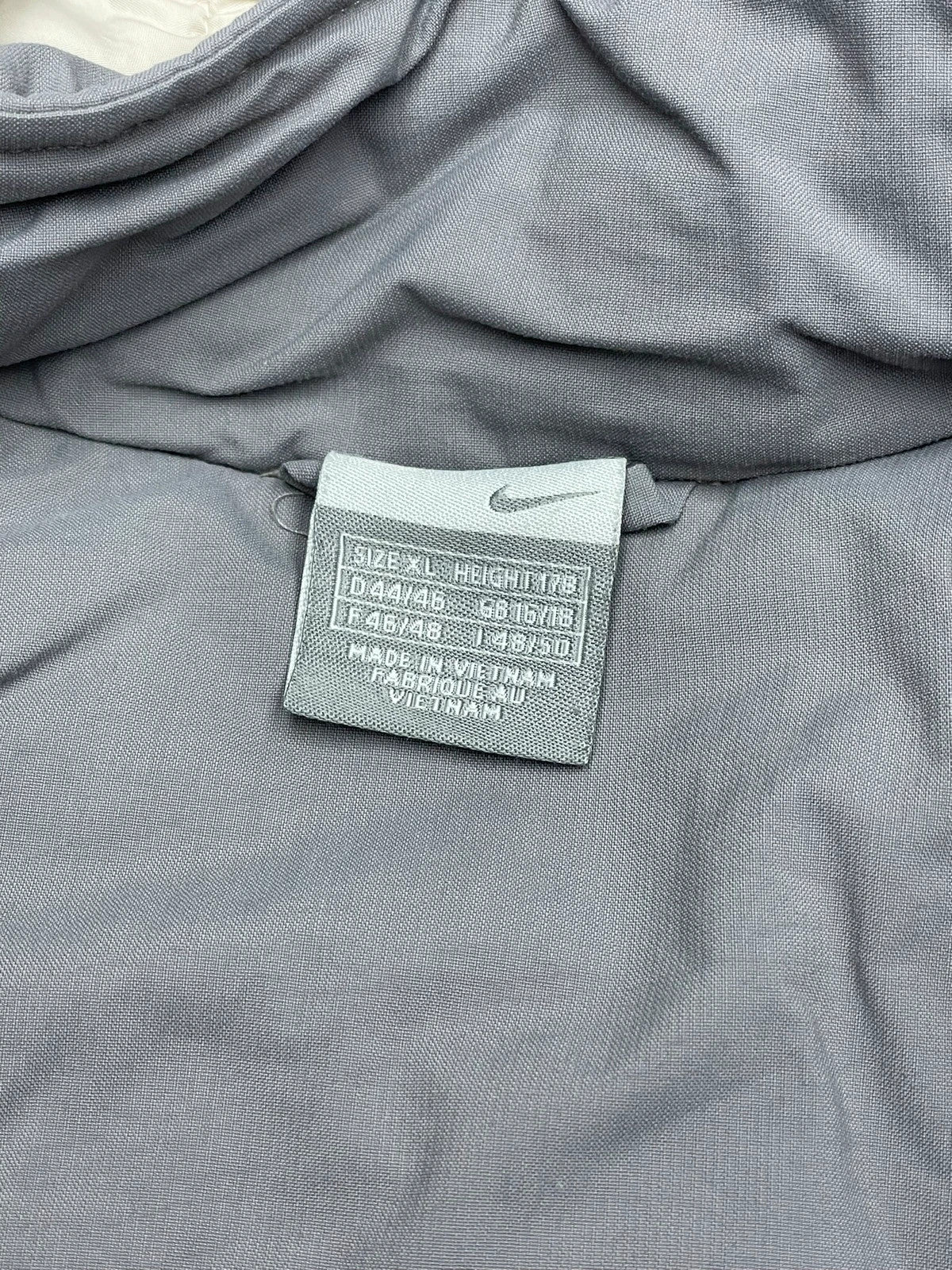 Nike Vintage gefütterter Parka Jacke M - MonkeysVintage