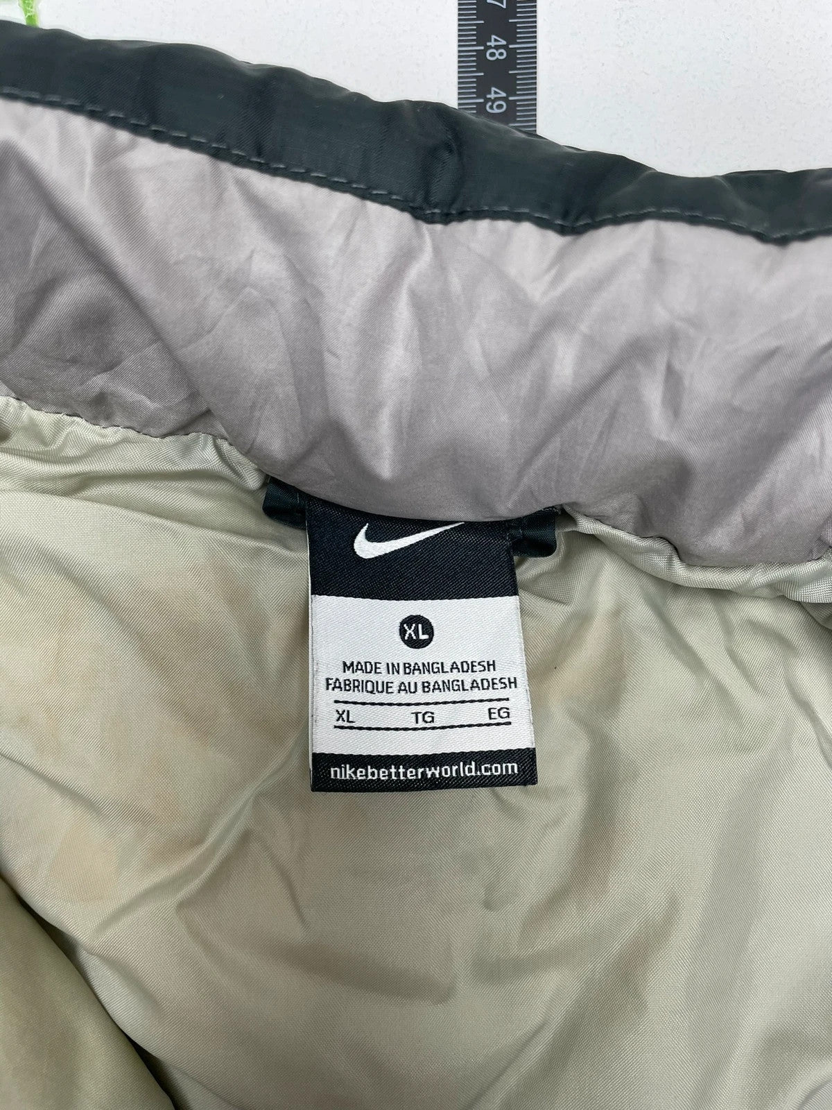 Nike Vintage Pufferjacke Daunenjacke M - MonkeysVintage