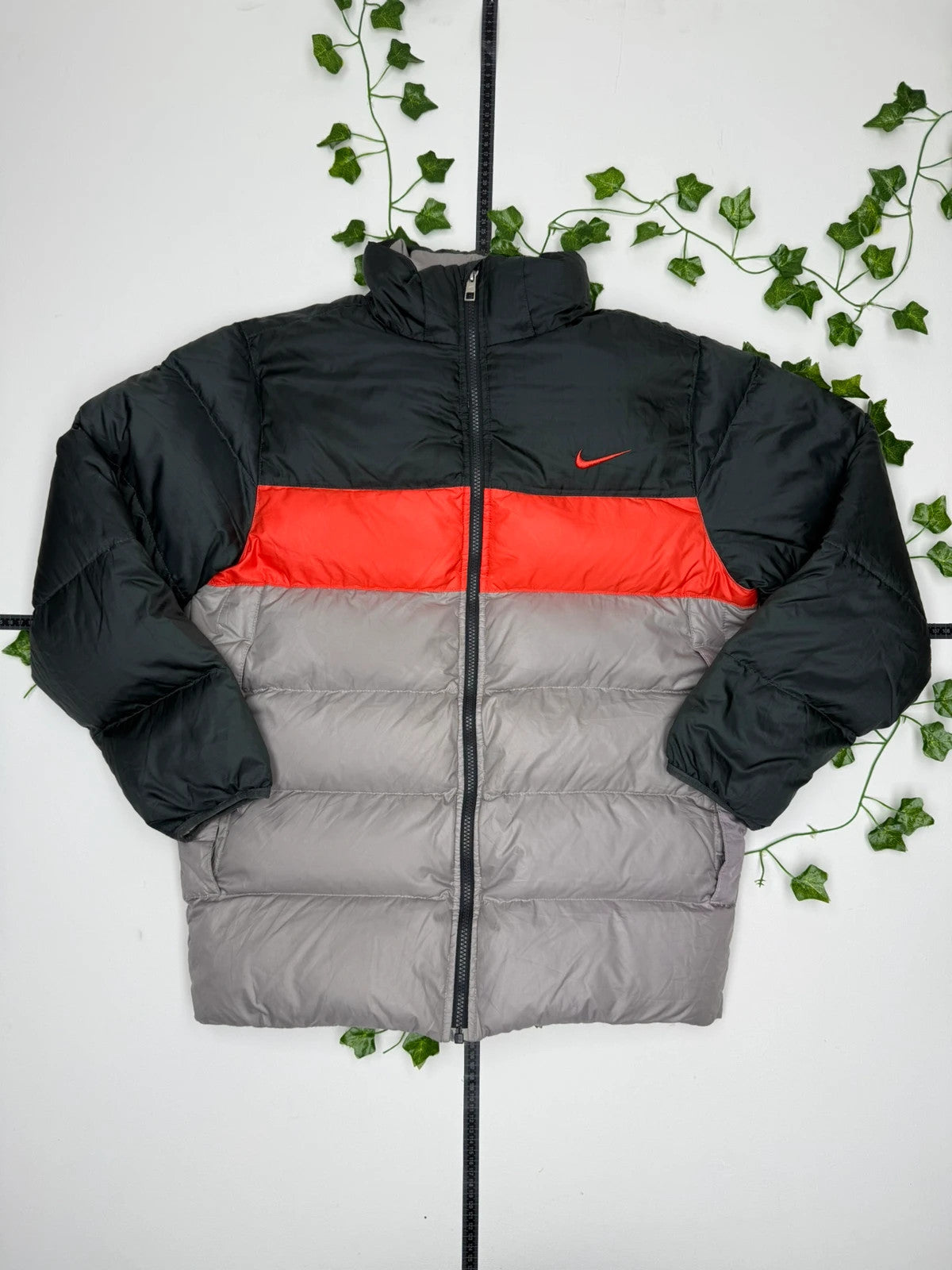 Nike Vintage Pufferjacke Daunenjacke M - MonkeysVintage
