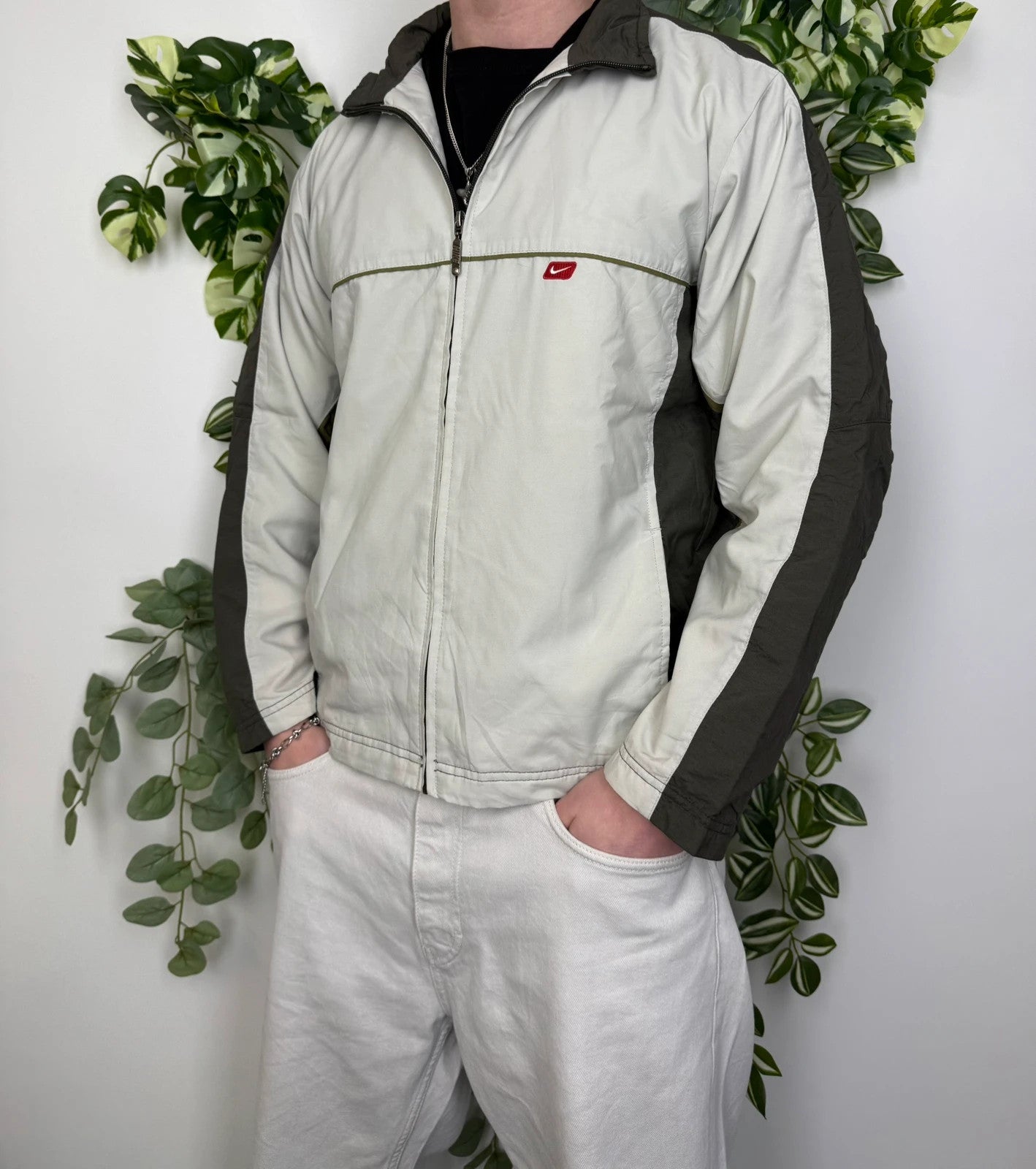 Nike Vintage Trackjacket Windbreaker S - MonkeysVintage