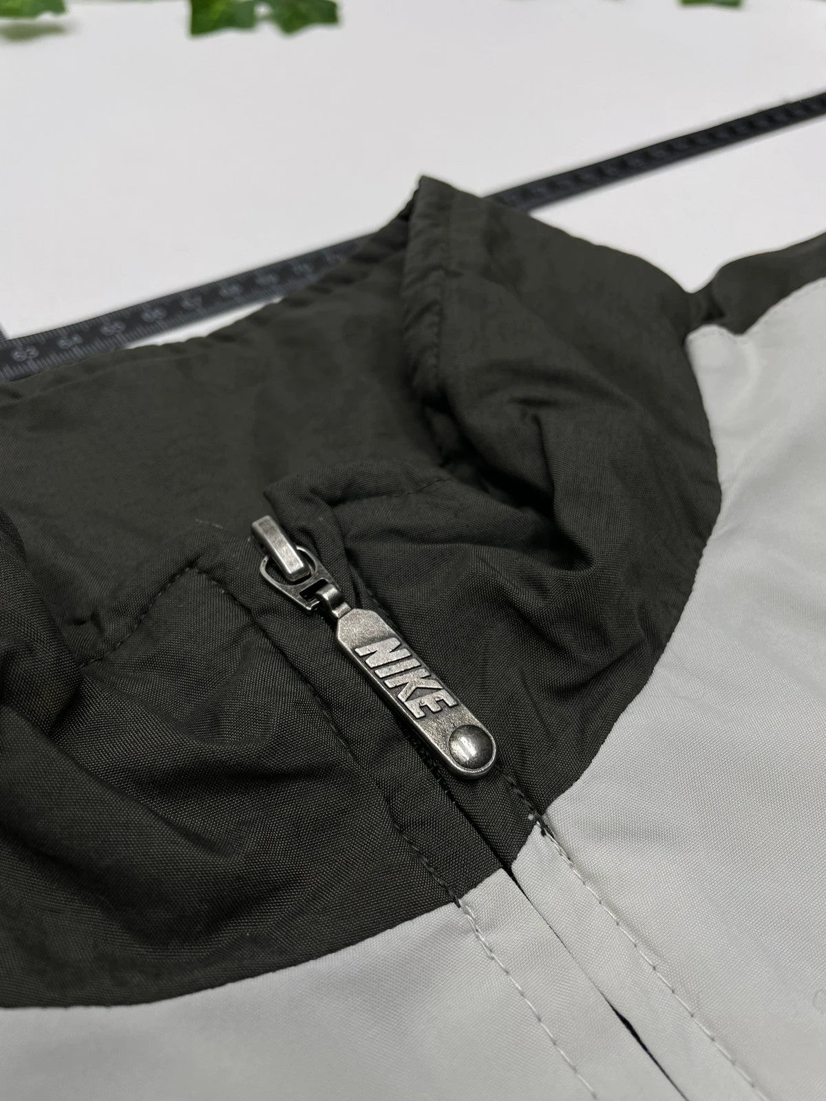 Nike Vintage Trackjacket Windbreaker S - MonkeysVintage