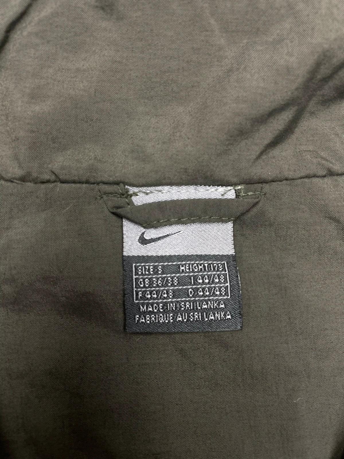 Nike Vintage Trackjacket Windbreaker S - MonkeysVintage