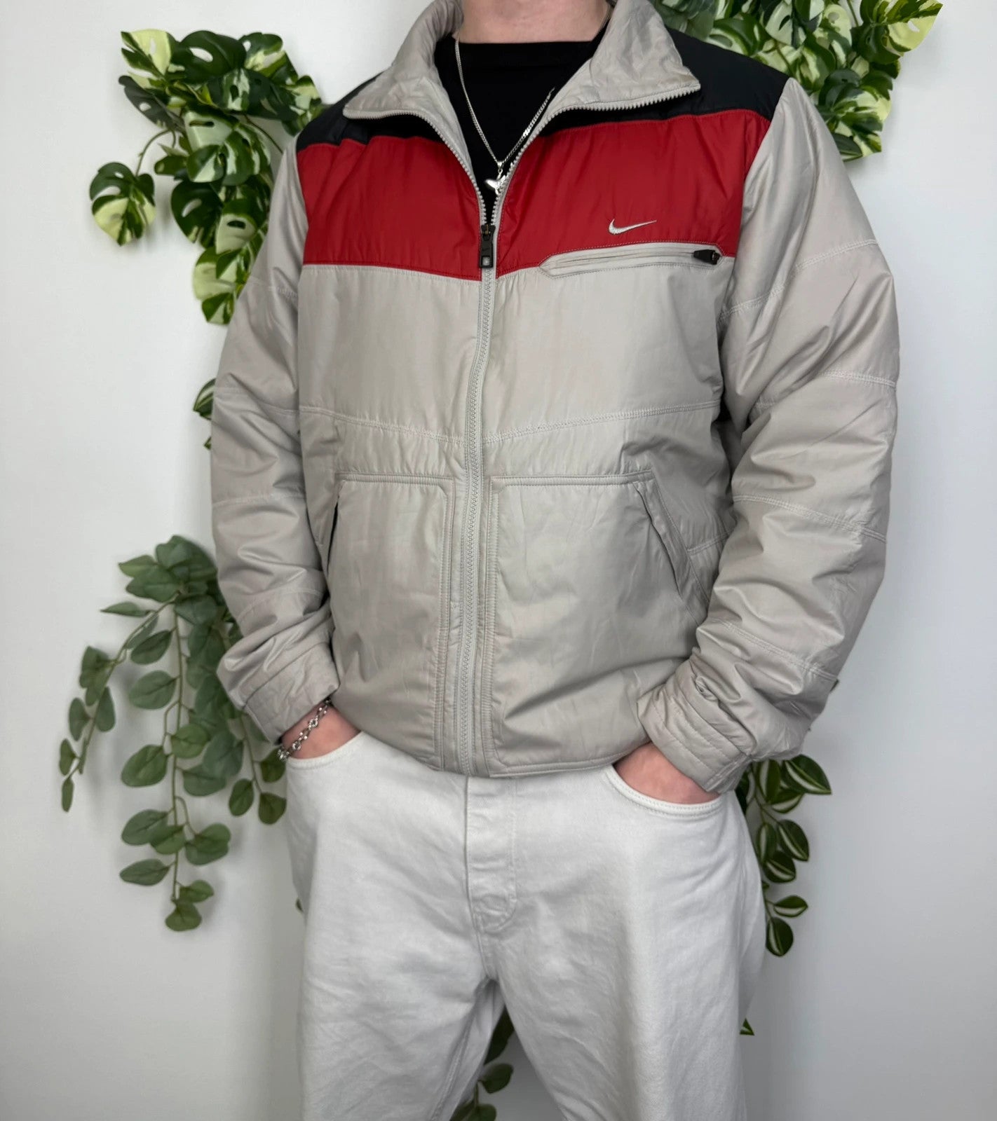 Nike Vintage gefütterte Jacke L - MonkeysVintage