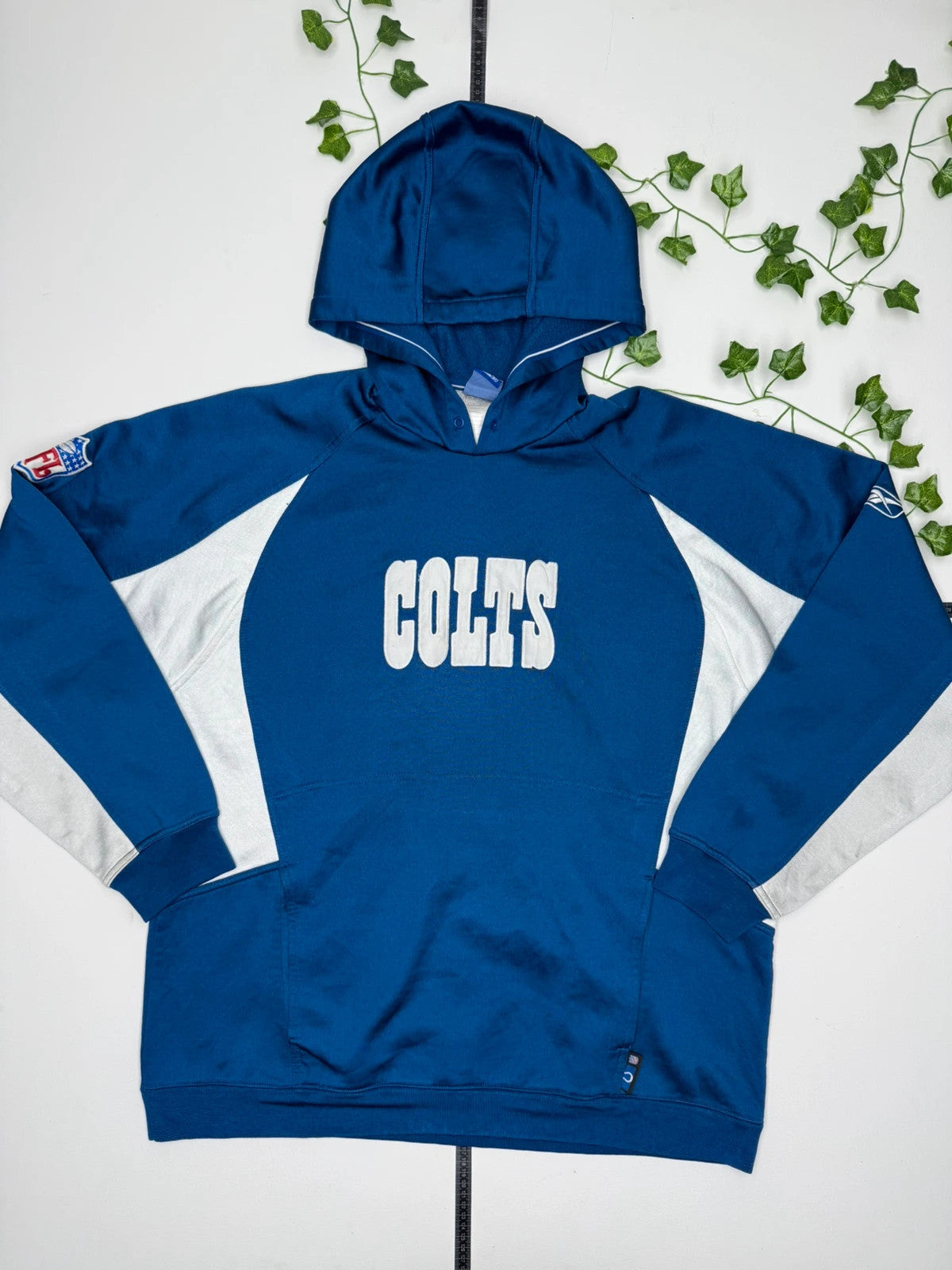 NFL Reebok Colts Vintage Hoodie L - MonkeysVintage