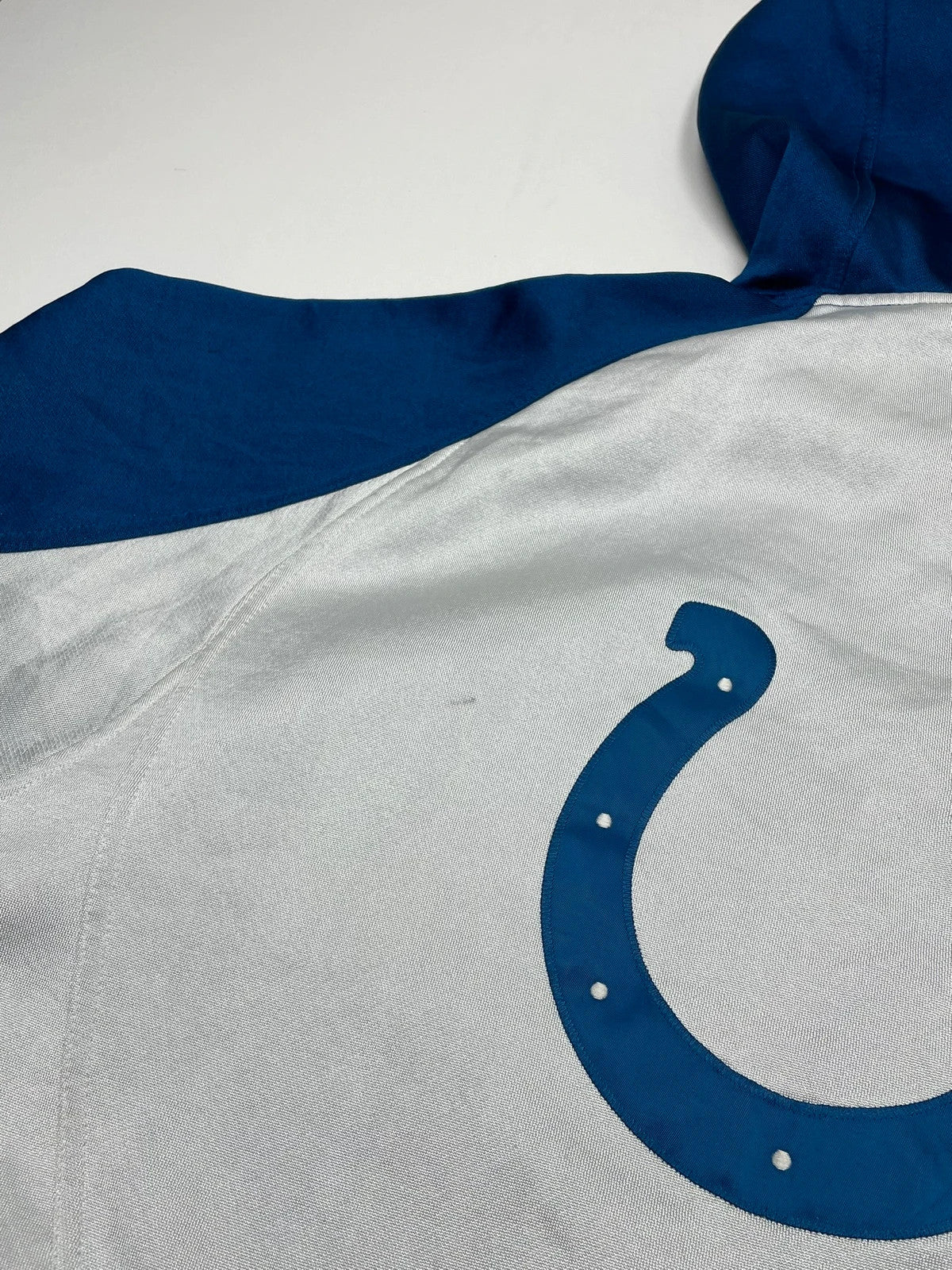NFL Reebok Colts Vintage Hoodie L - MonkeysVintage