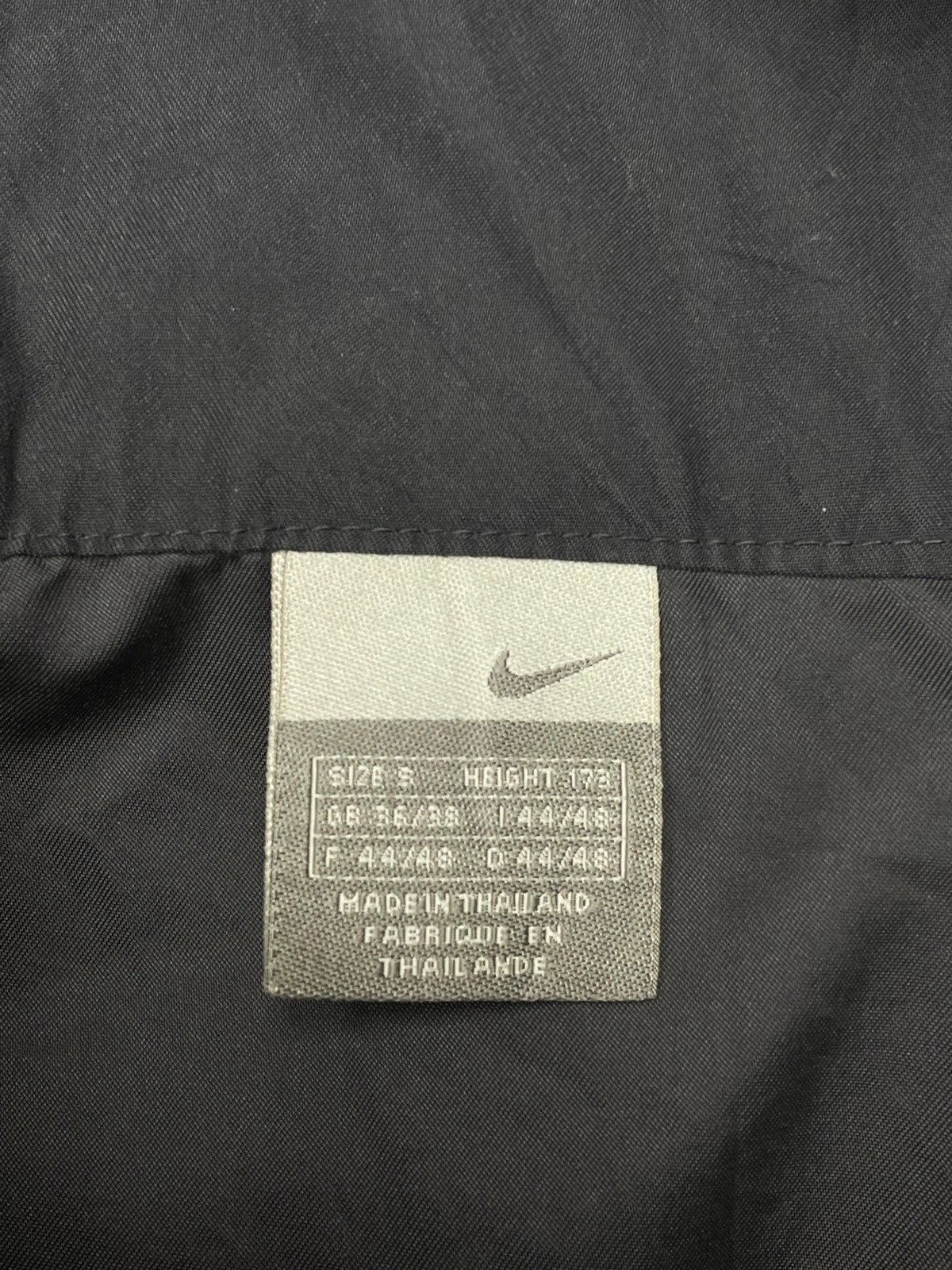 Nike Vintage Windbreaker Zipper Jacke S - MonkeysVintage