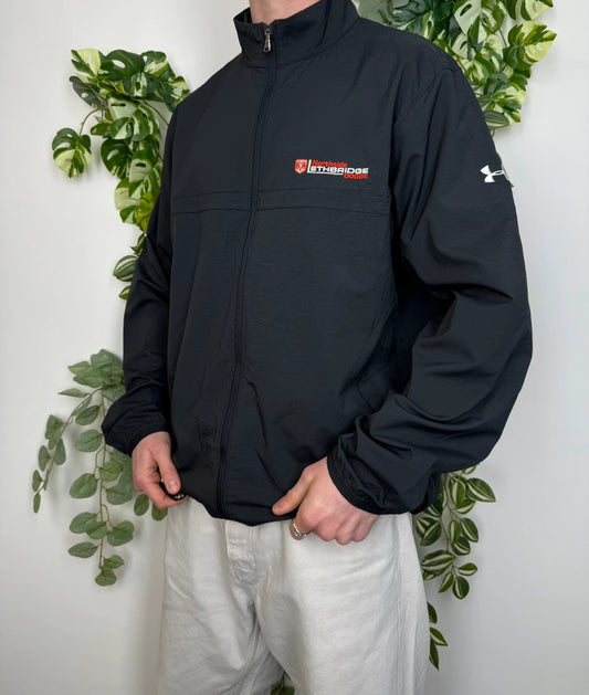 Under Armour x Dodge Jacke Windbreaker XL - MonkeysVintage