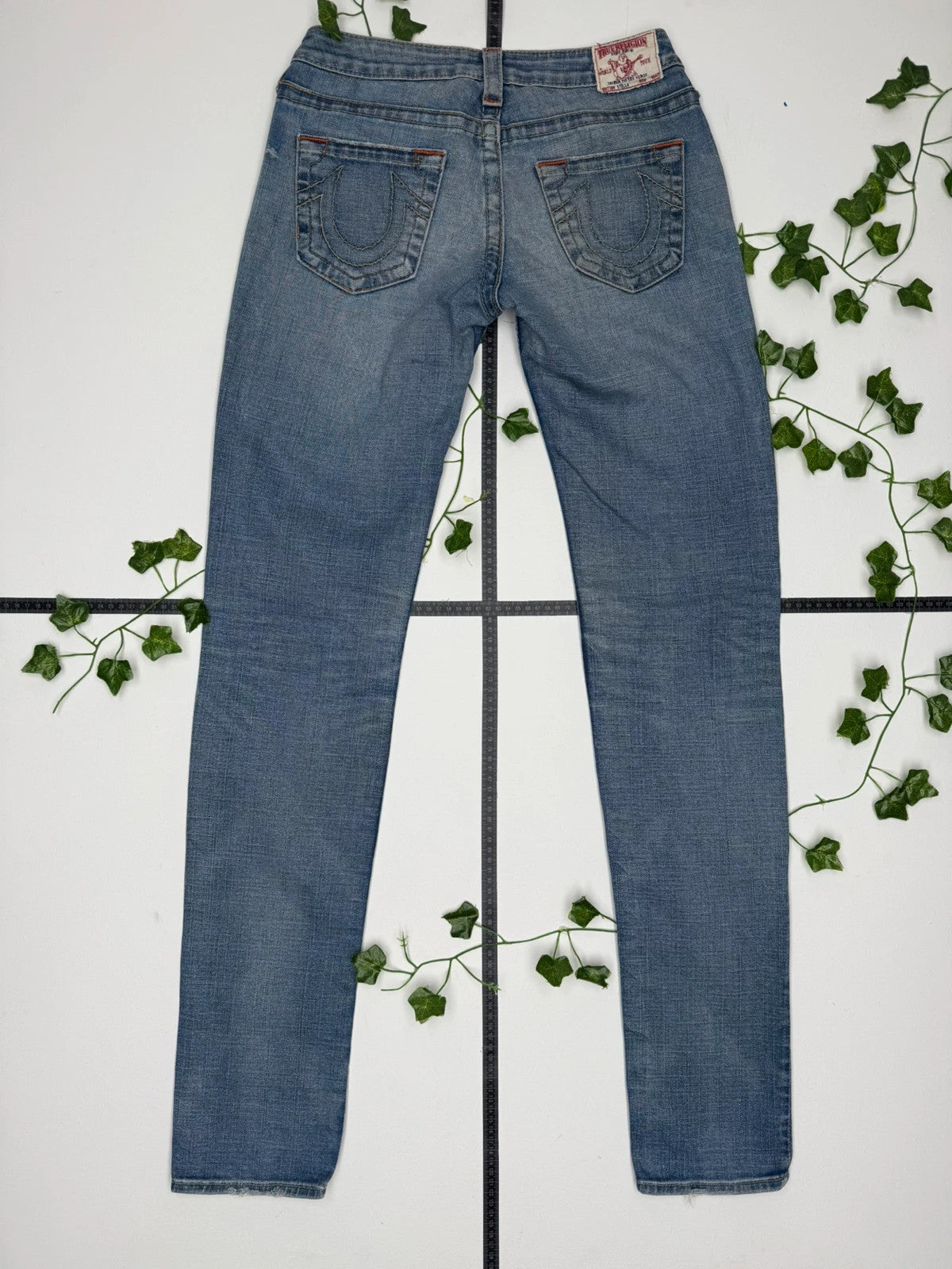 True Religion Vintage Low Waist Jeans W27 - MonkeysVintage