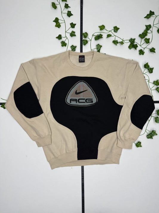 Nike ACG Vintage Sweatshirt M - MonkeysVintage