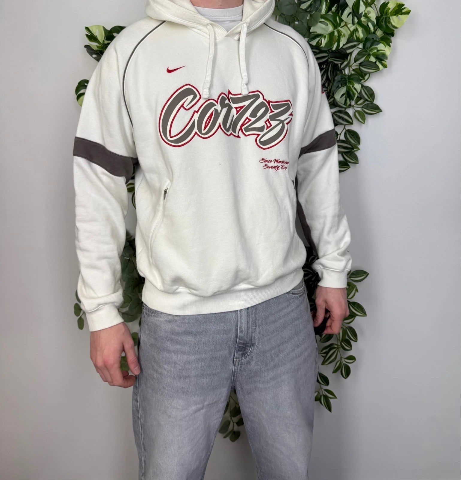 Nike Cortez Vintage Hoodie M - MonkeysVintage