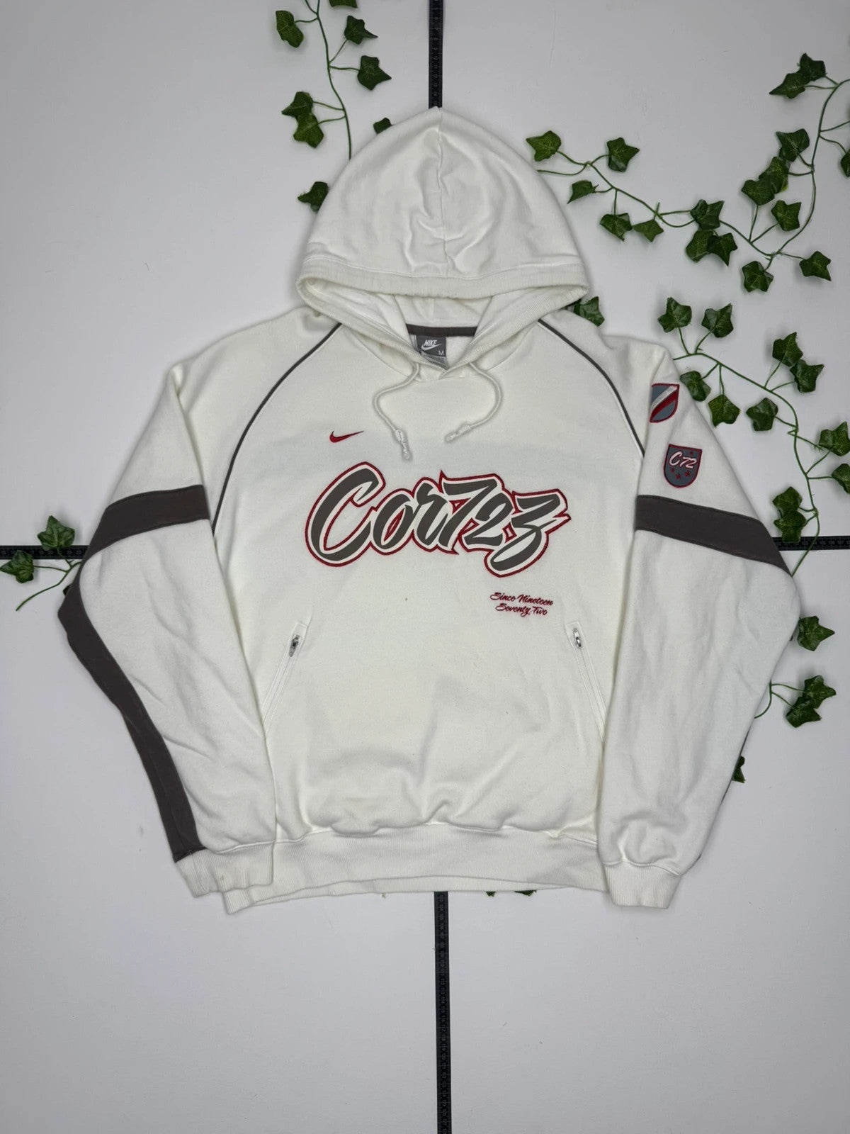 Nike Cortez Vintage Hoodie M - MonkeysVintage