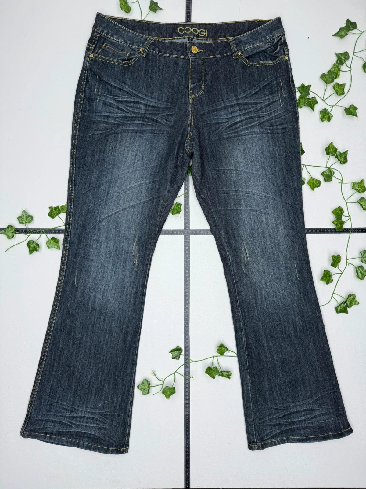 COOGI Vintage Y2K Low Waist Flared Jeans XXL - MonkeysVintage