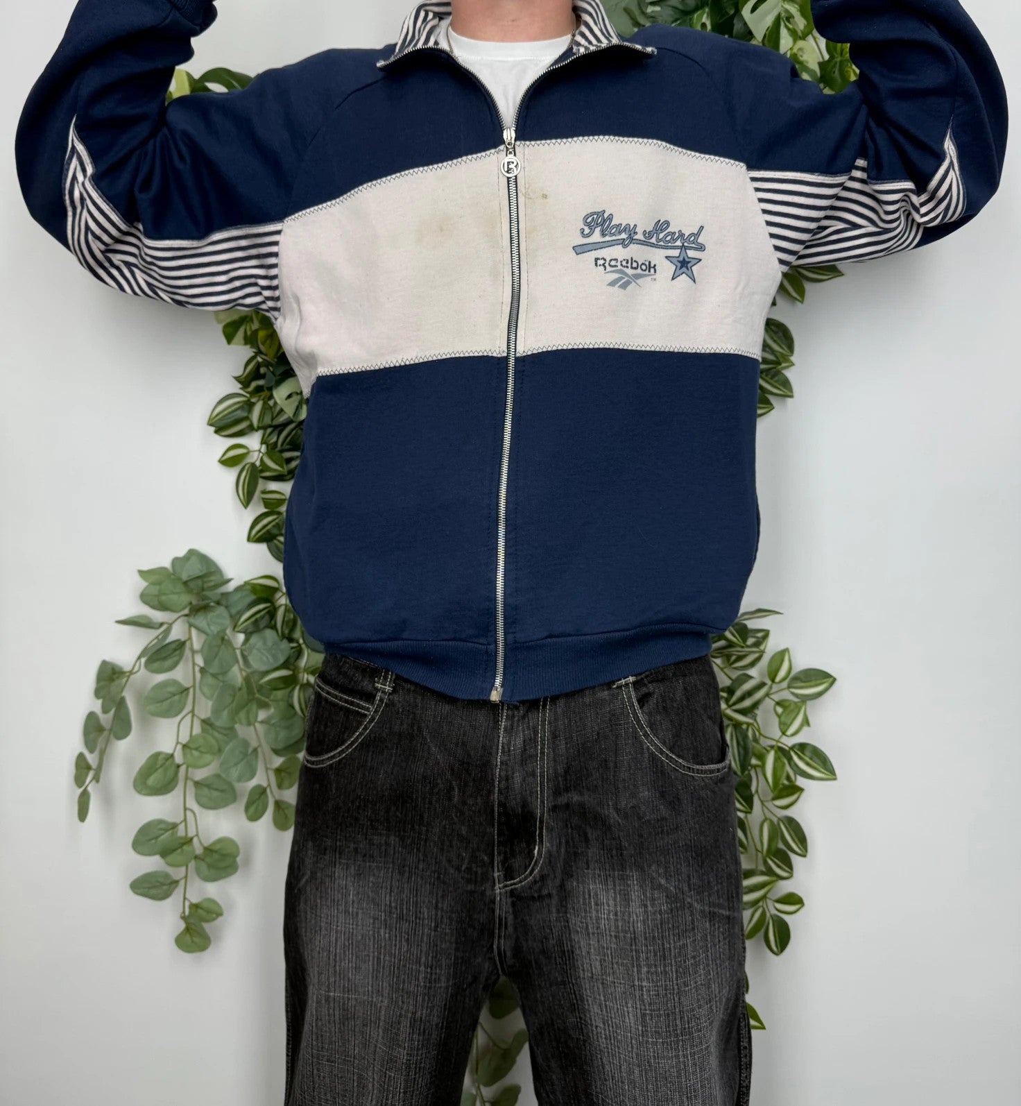 Reebok Vintage Zipper Sweatshirt Blau Weiß L - MonkeysVintage