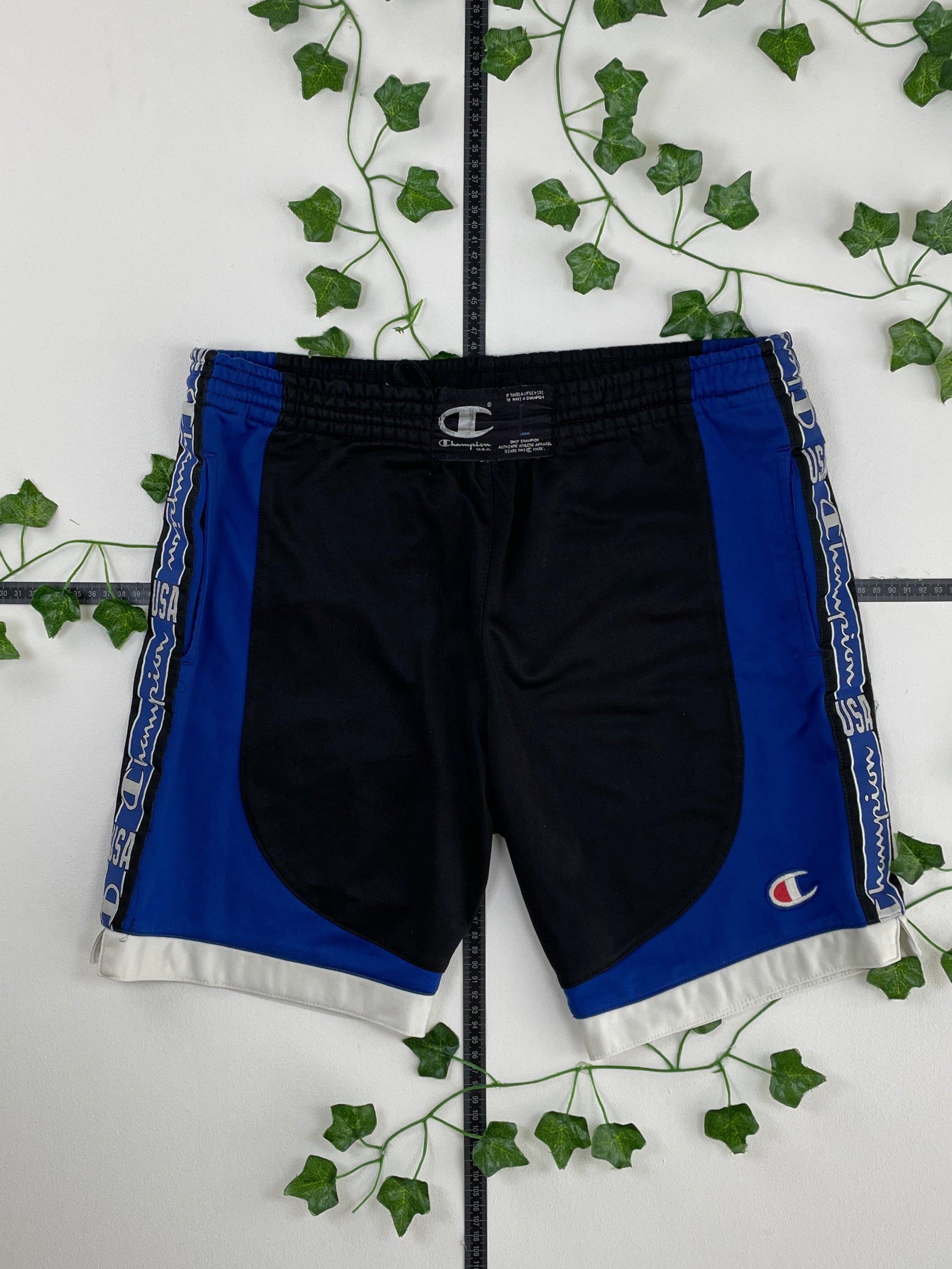 Champion Vintage Shorts S - MonkeysVintage