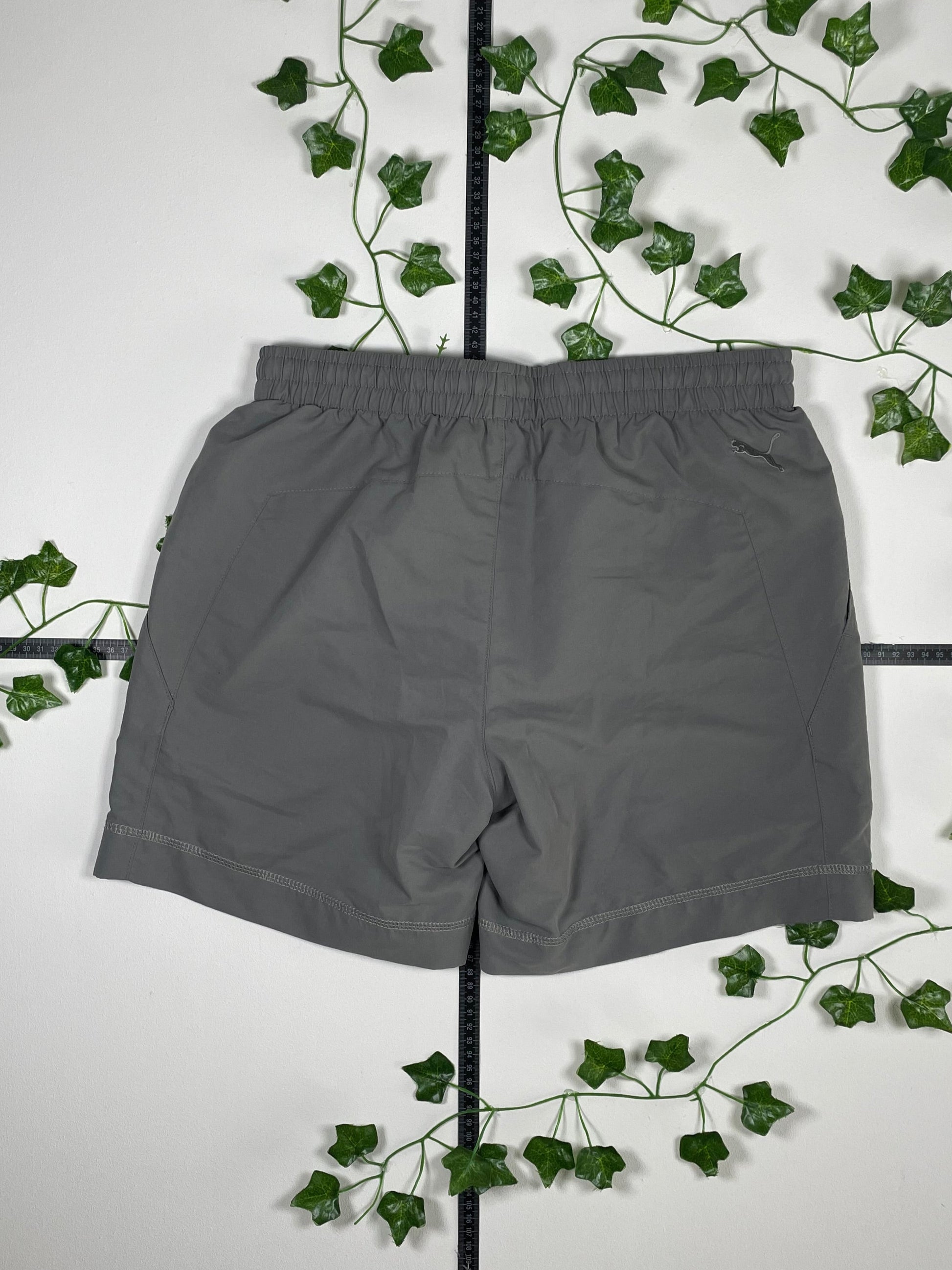 Puma Vintage Shorts M - MonkeysVintage