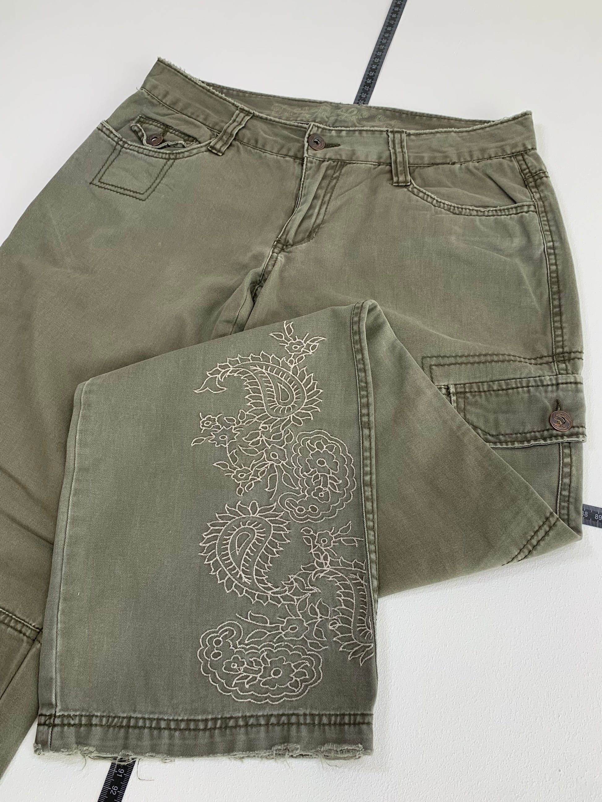 Vintage Y2K Japanese Low Waist Cargo Hose 38 M - MonkeysVintage