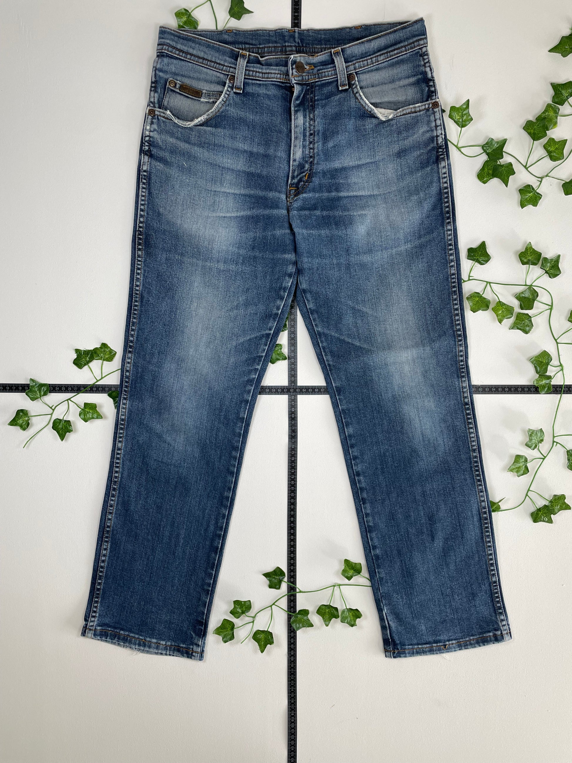 Wrangler Vintage Straight Leg Fit Jeans W32 L30 - MonkeysVintage
