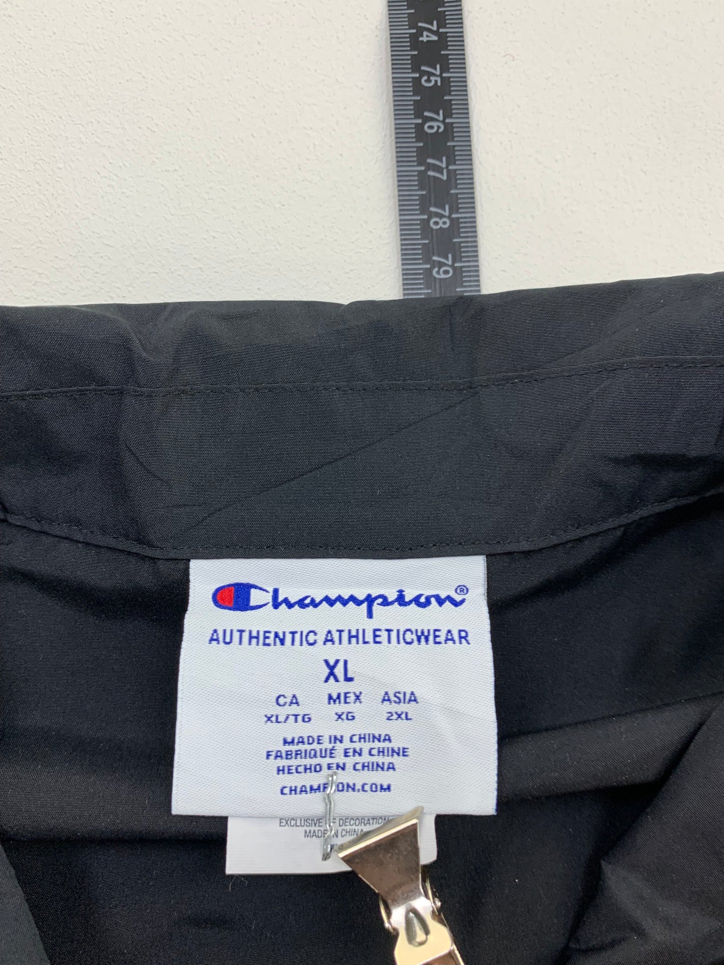 Champion Vintage Windbreaker Jacke XL - MonkeysVintage