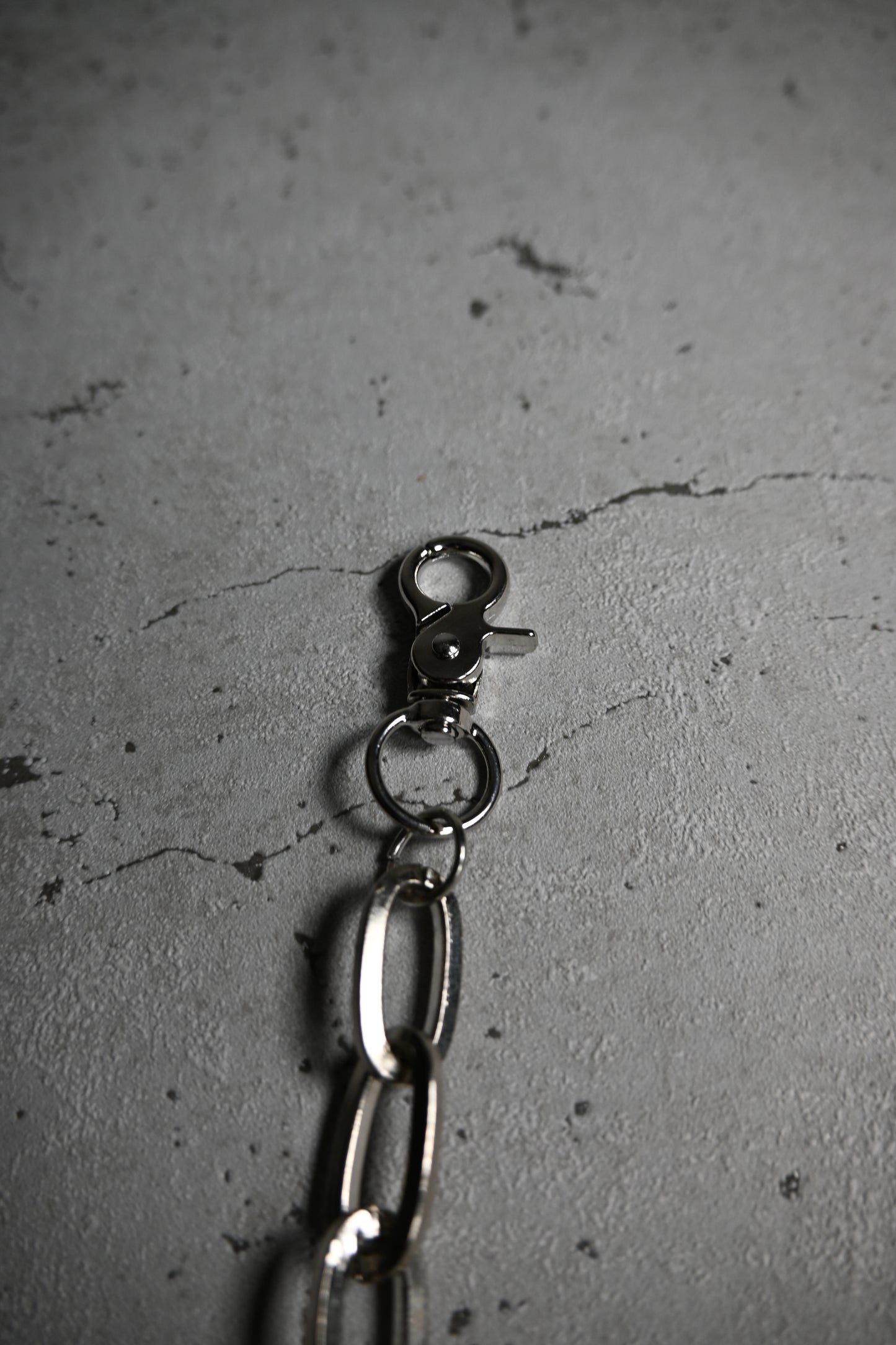 "Silver Fang" - Silberne Hosenkette mit Spikes | Punk Rock Style Accessoire