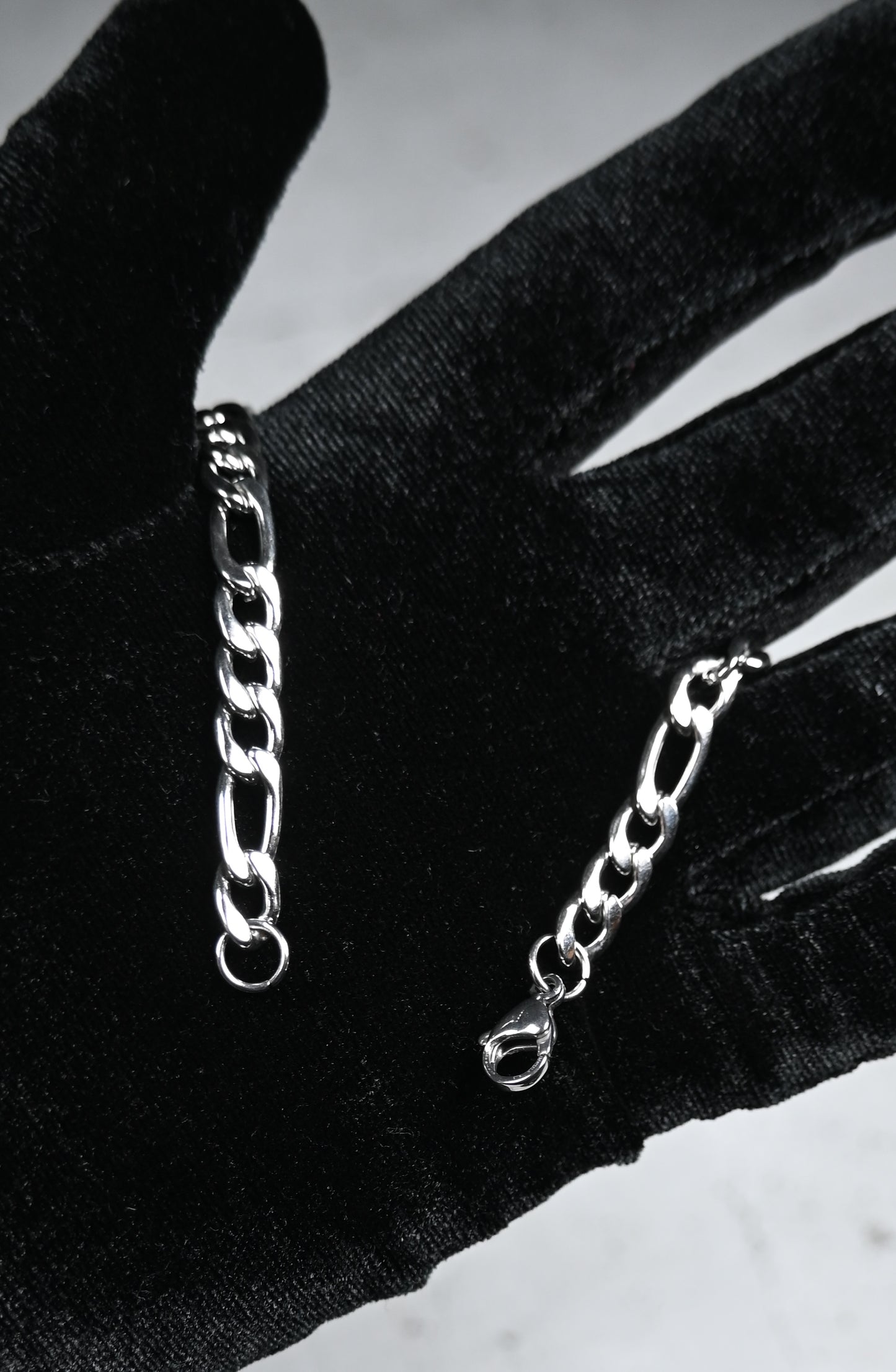 Silbernes Glieder armband – minimalistisches Unisex-Accessoire