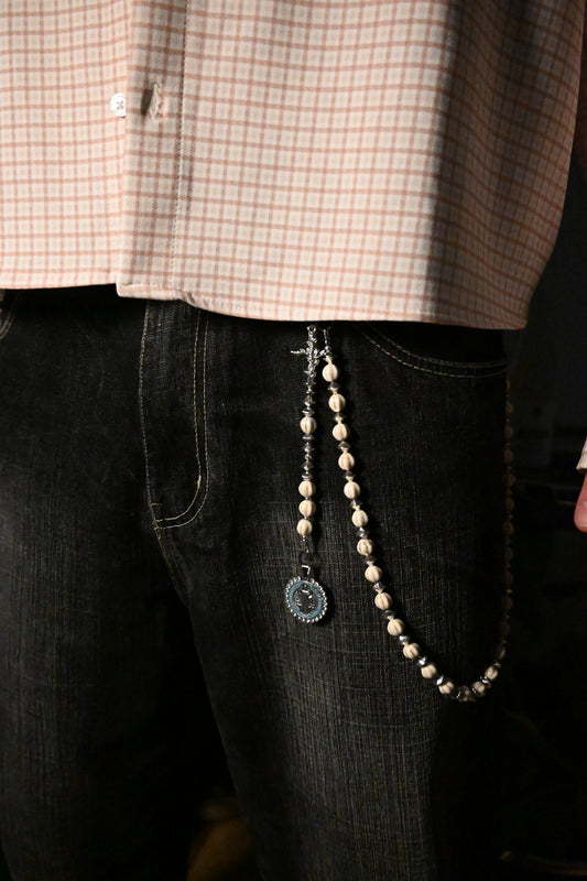 "Faithline" Vintage Style Hosenkette mit Perlen & Jesus-Medaille Kreuz – Streetwear Accessoire
