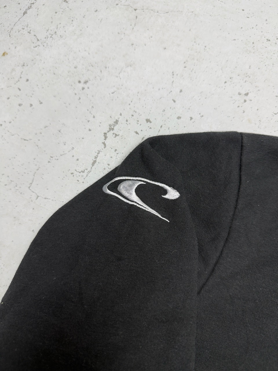 O'Neill Zip Hoodie schwarz Logo Detail am Ärmel