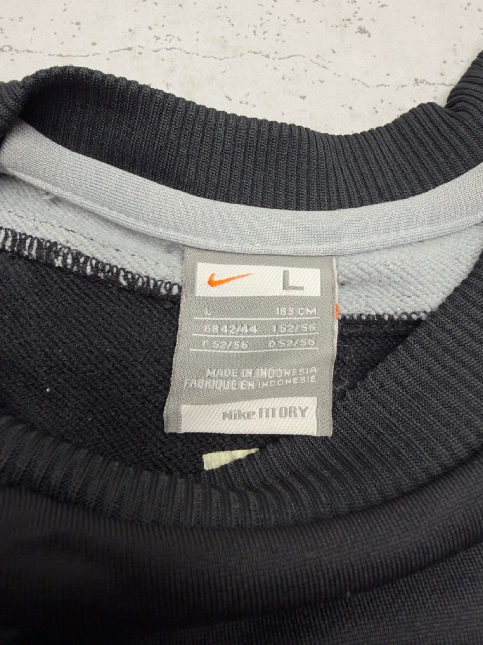 Nike Trikot Longsleeve schwarz grau Etikett