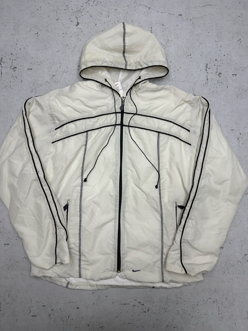 Nike Windbreaker Kapuzenjacke creme Vorderseite