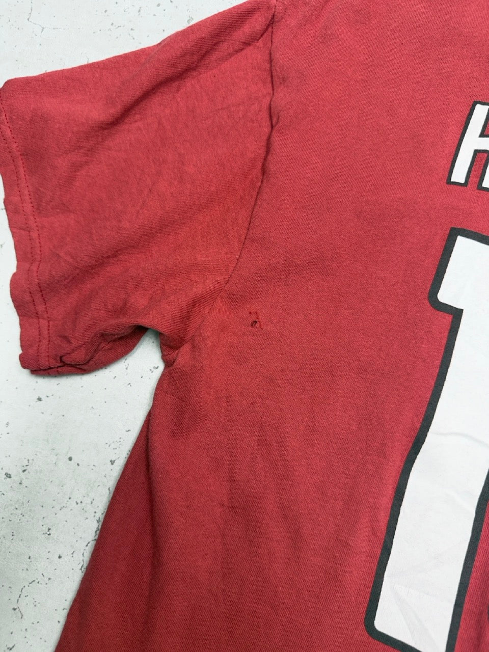 NFL Arizona Cardinals T-Shirt rot Zustand Detail kleines Loch unter der Achsel