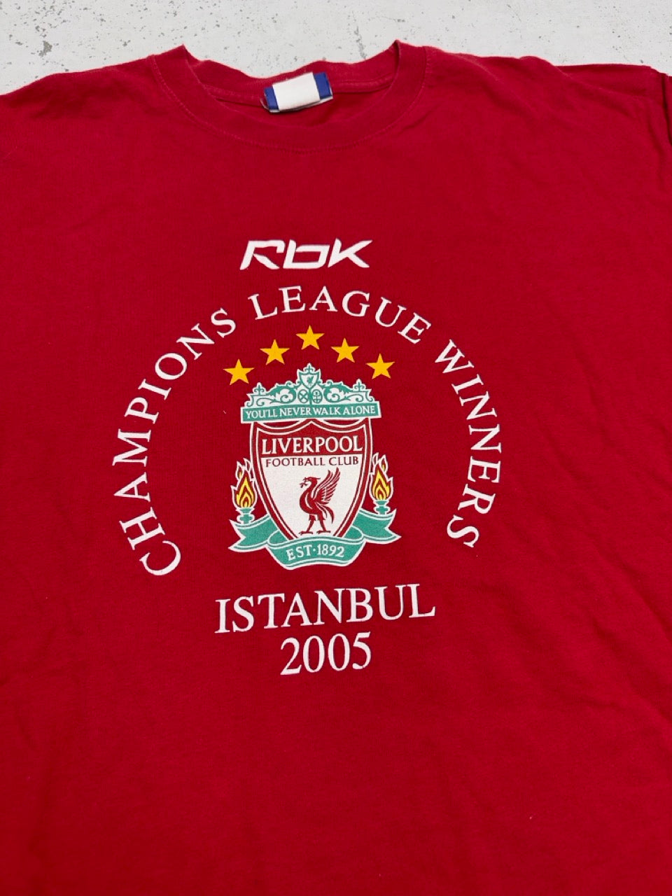 Reebok Liverpool FC Istanbul 2005 T-Shirt rot Print Detail Champions League Winners