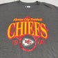 NFL Kansas City Chiefs 1960 T-Shirt dunkelgrau meliert Print Detail