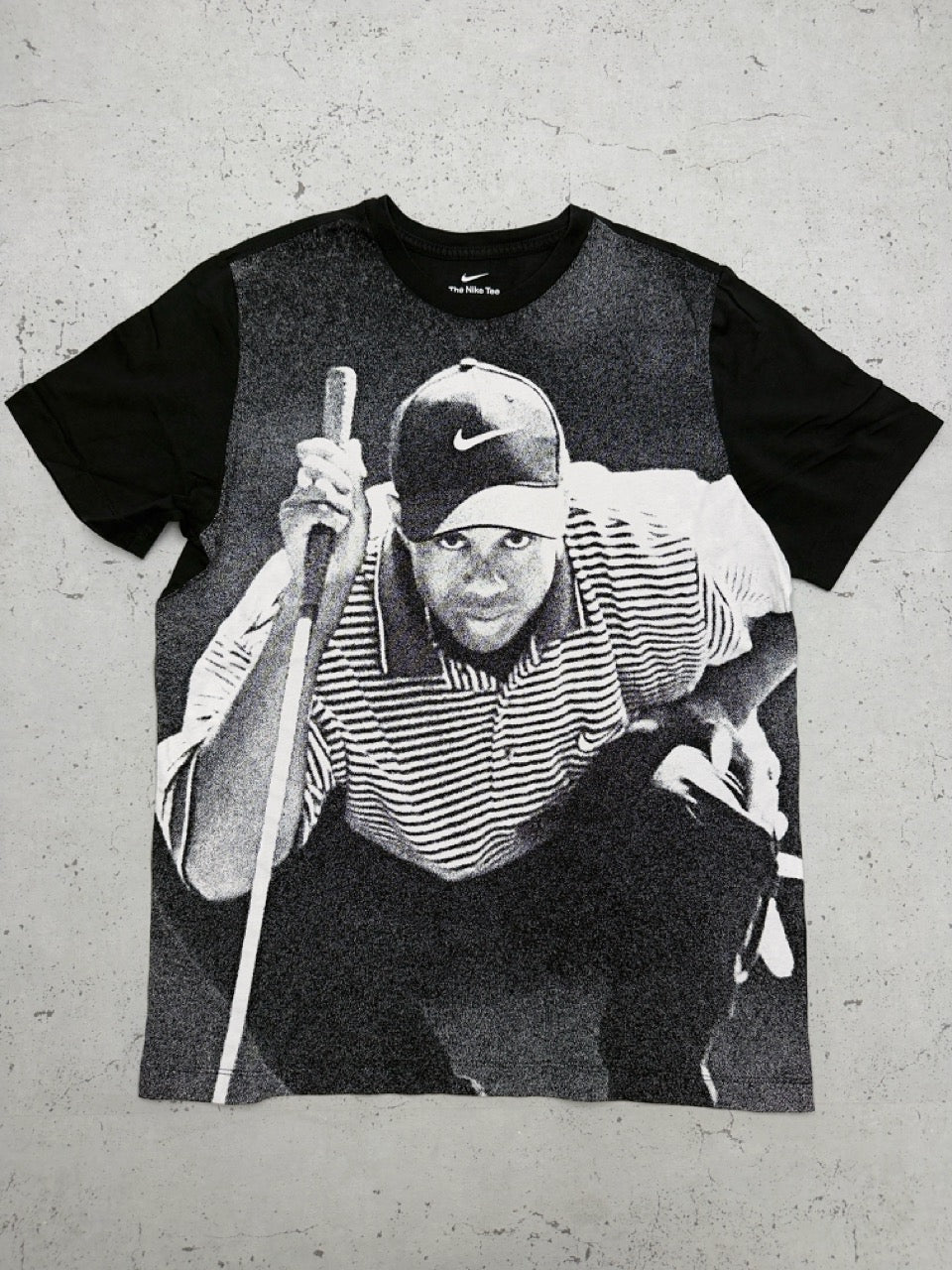 Nike Tiger Woods Golf Fotoprint T-Shirt schwarz Vorderseite