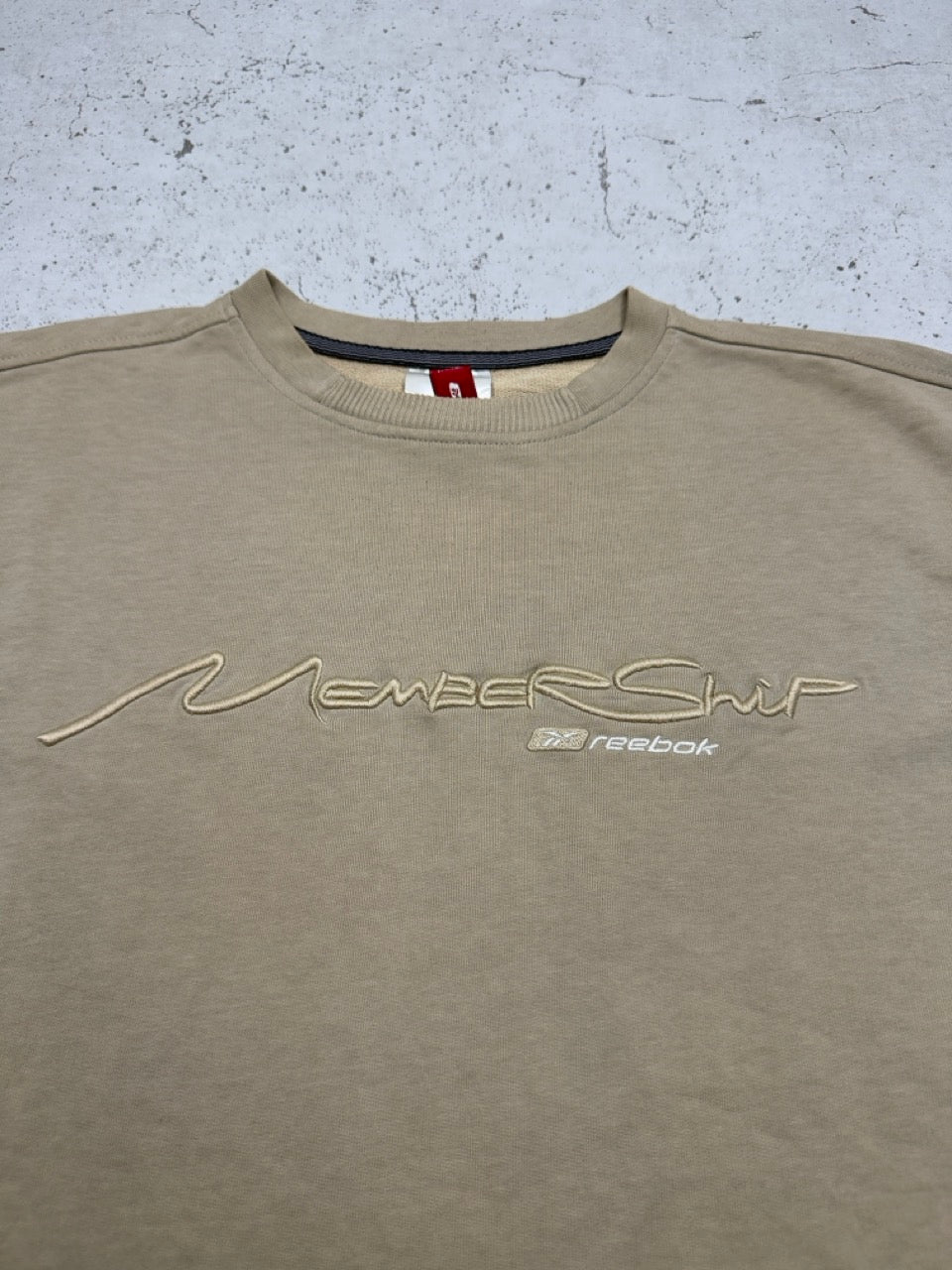 Reebok Membership Sweatshirt beige sand Logo Detail