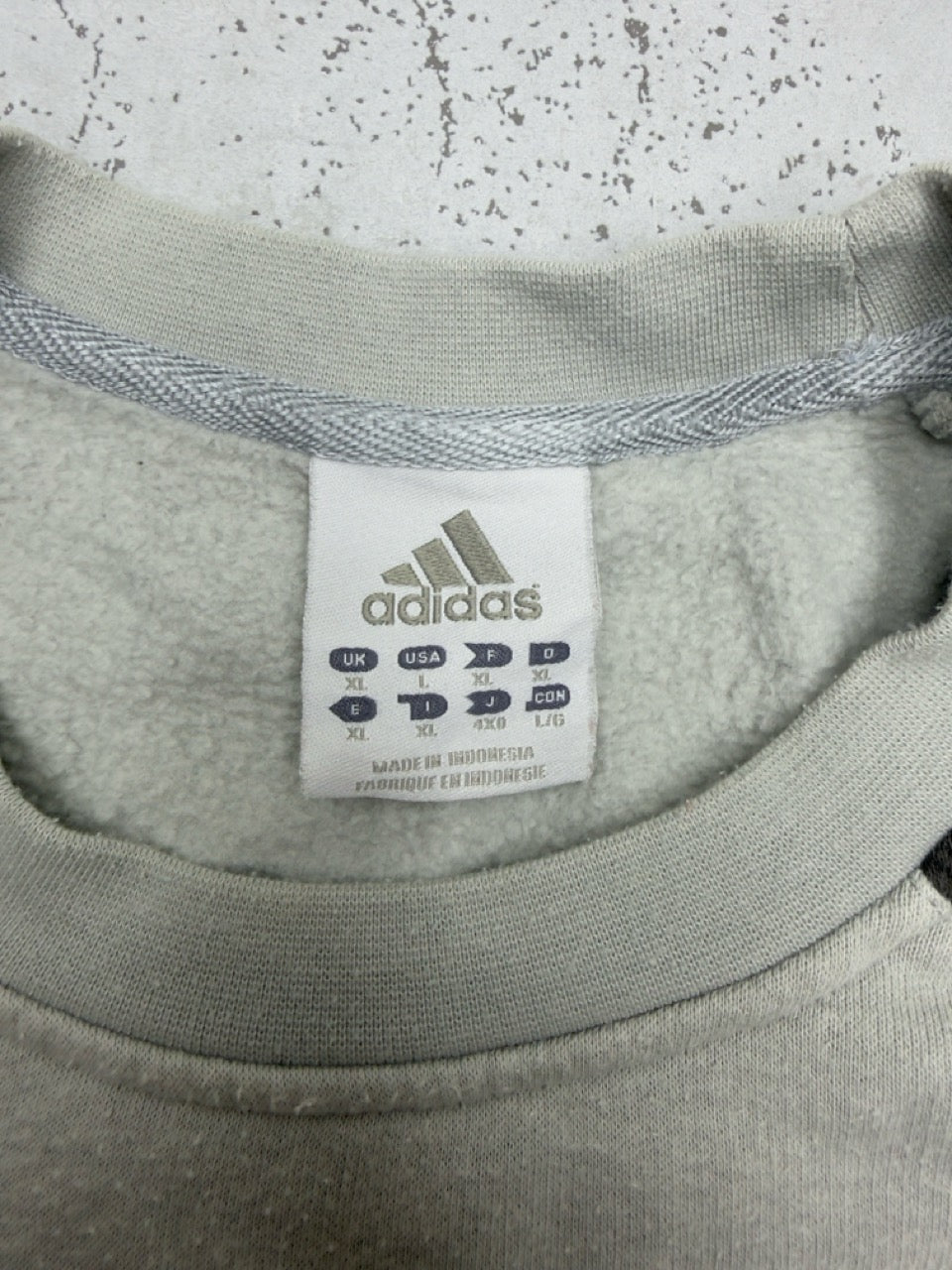 Adidas Sweatshirt hellgrau Detail