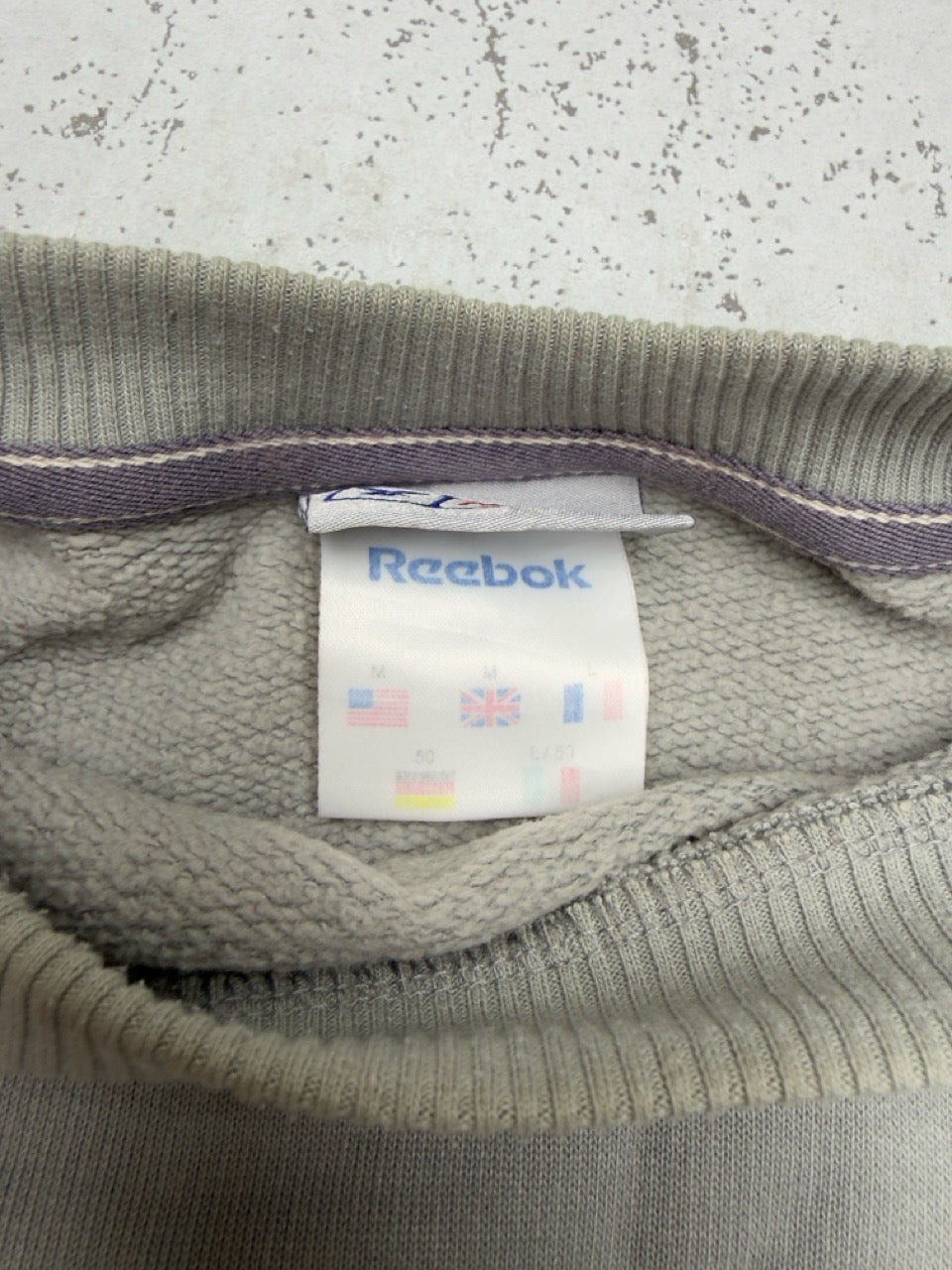 Reebok Sweatshirt grau grün Detail